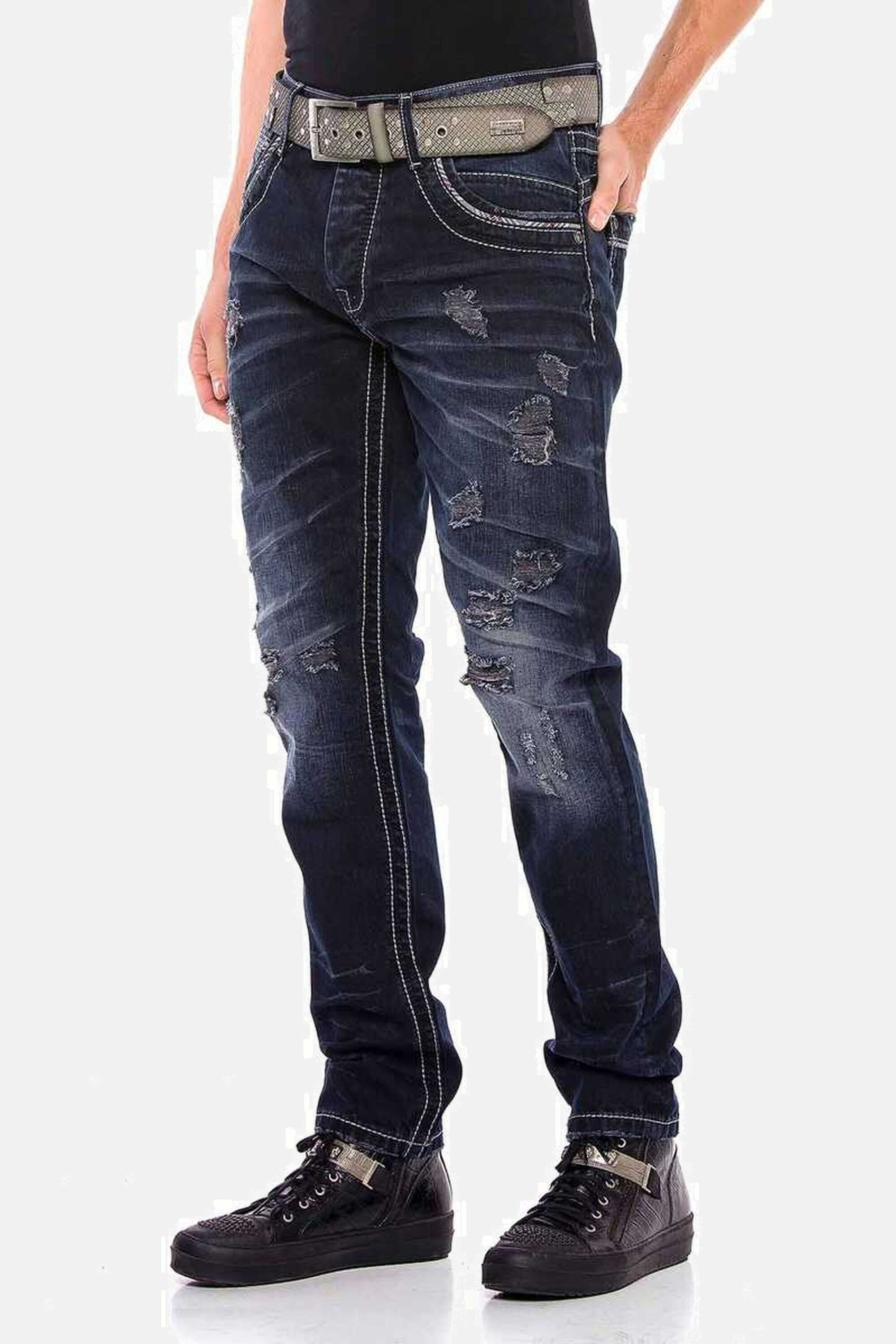 Cipo & Baxx Regular-fit-Jeans Jeans mit lässigen Destroyed-Elementen, CD539