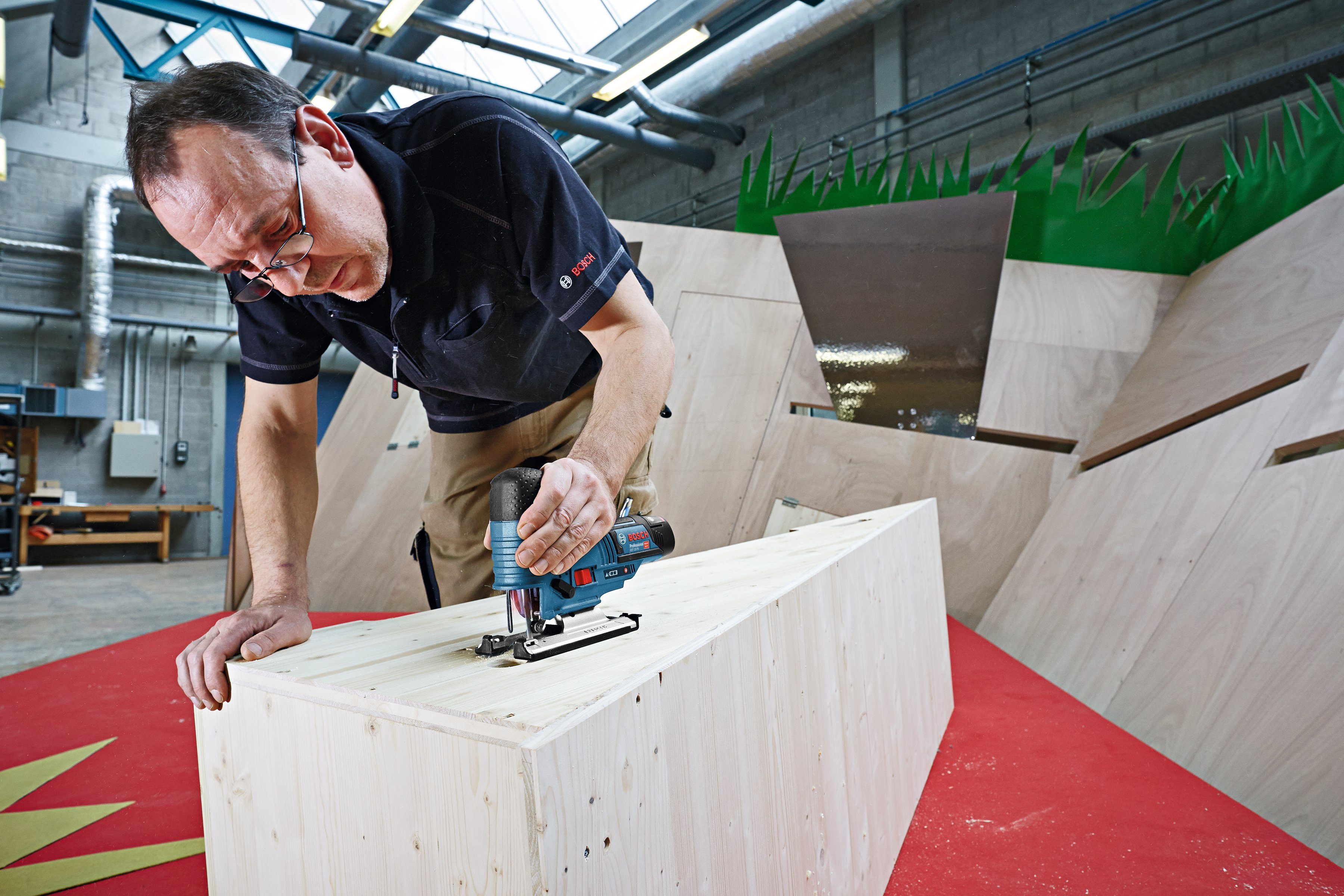 Bosch Professional Akku-Stichsäge GST 12V-70 V-LI solo, Set, ohne Akku und Ladegerät