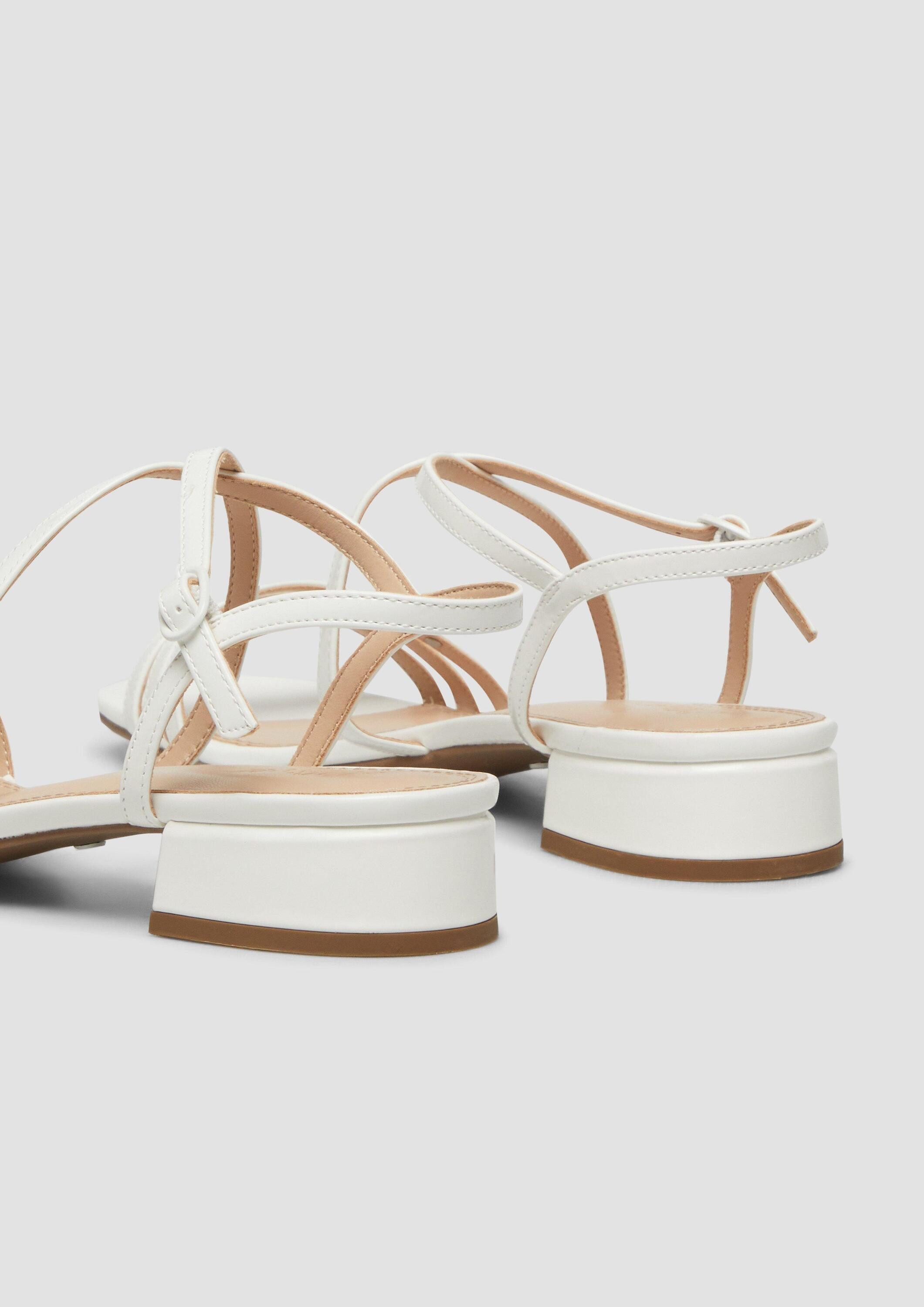 s.Oliver Sandalen Sandale Sandaletten in Lackleder-Optik