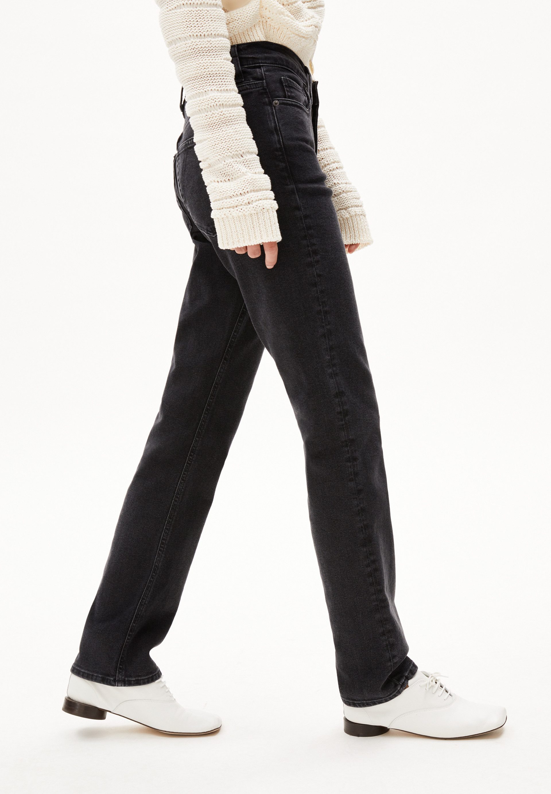 Armedangels Straight-Jeans CARENAA (Comfort-Stretch, Slim Fit) Mid waist