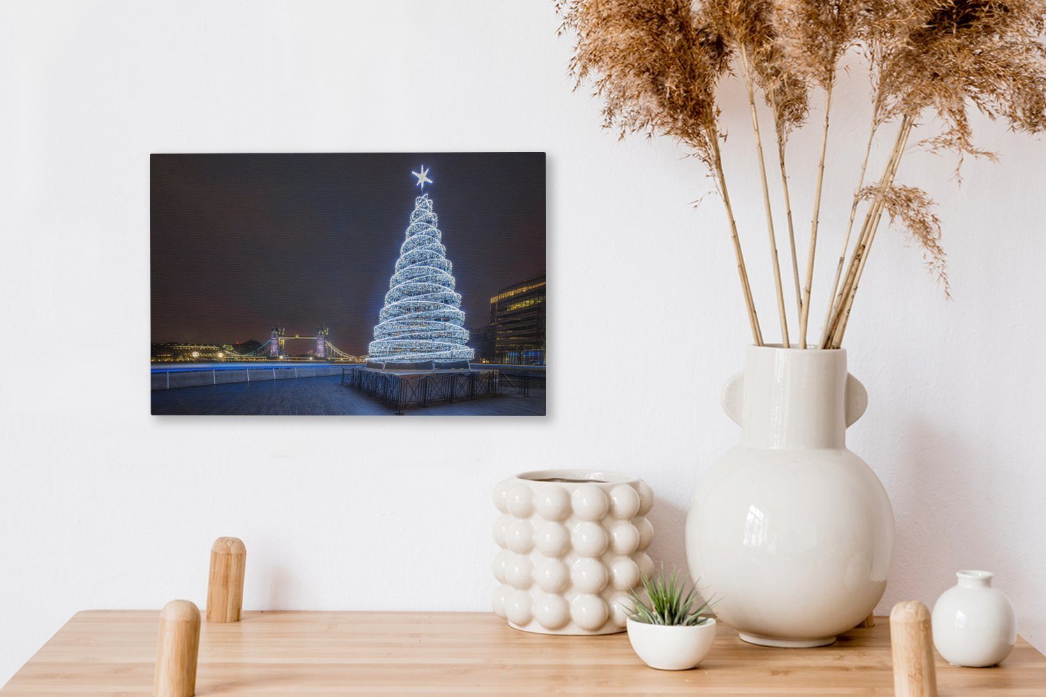 Wanddeko, Bridge OneMillionCanvasses® 30x20 St), Wandbild Ein Leinwandbild beleuchteter in Tower (1 Leinwandbilder, cm Aufhängefertig, an England, Weihnachtsbaum der