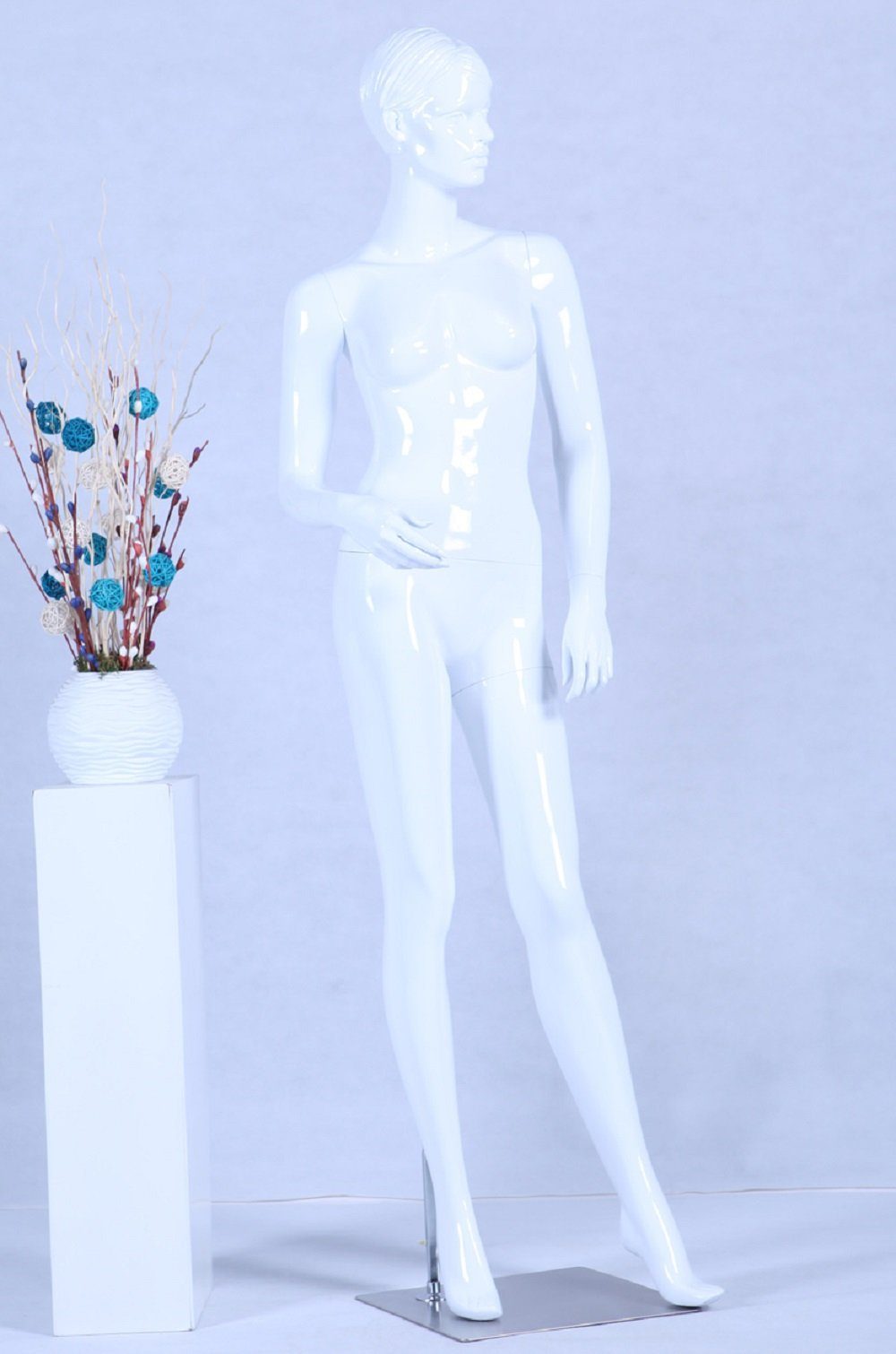 Eurotondisplay Schneiderpuppe weibliche matt in oder Hautfarbe Schaufensterpuppe Abstrakte Glanz