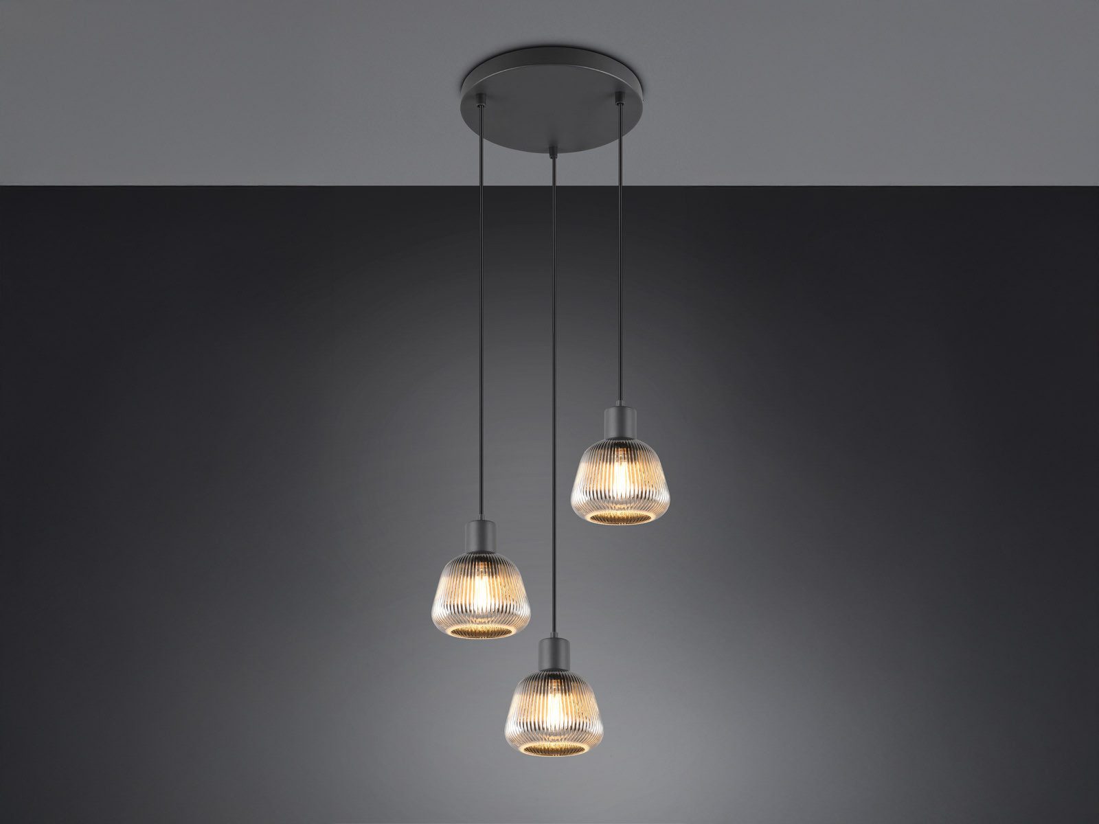 TRIO Leuchten LED Pendelleuchte, Dimmfunktion, LED wechselbar, warmweiß, 3er Cluster Rauch-Glas Chrom Lampenschirm hängend über Esstisch Ø37cm