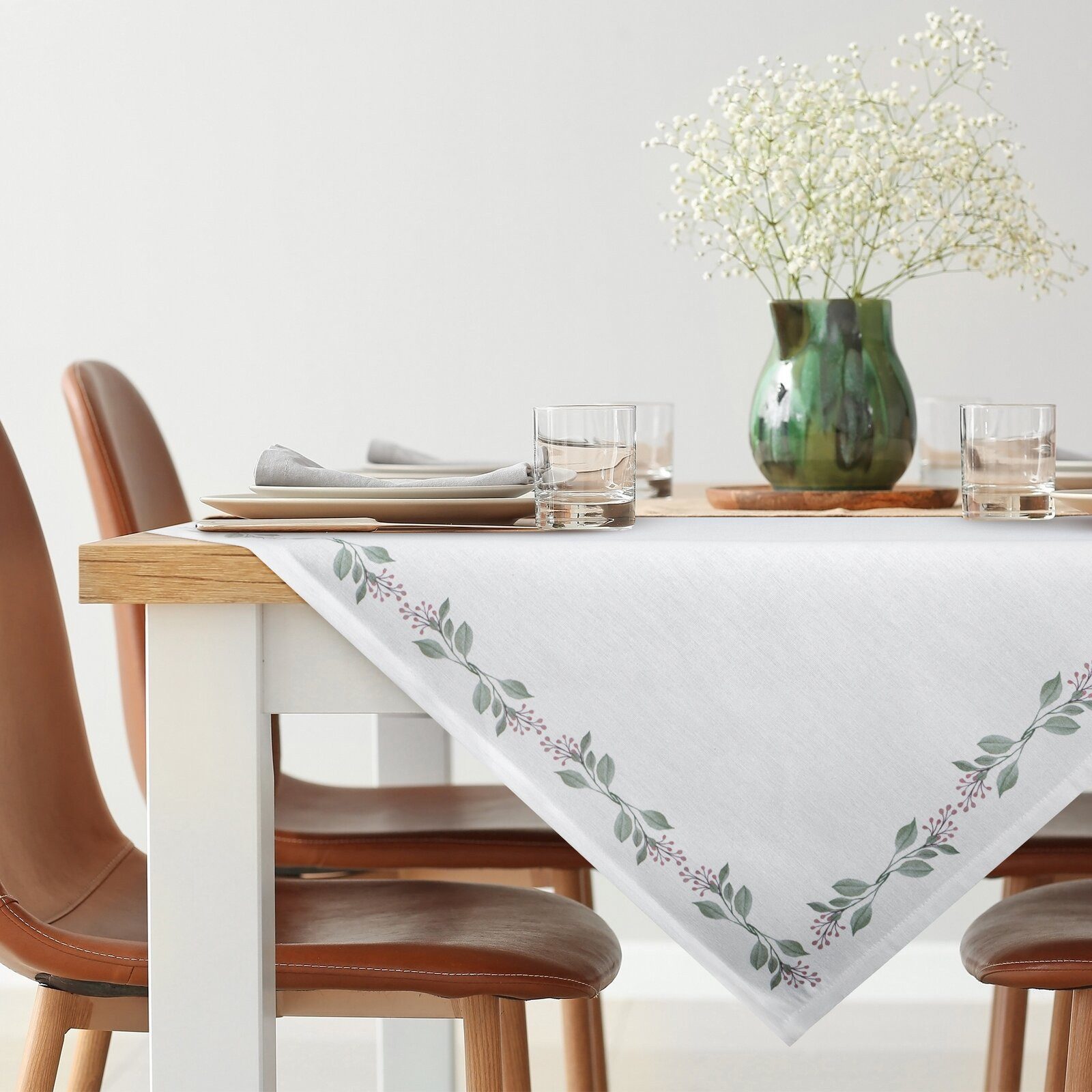 Eurofirany Tischdecke Blumenmuster (Packung 1-tlg, 1x Tischdecke), Fleckabweisende Tischdecke mit floralem Druck – wasserabweisend