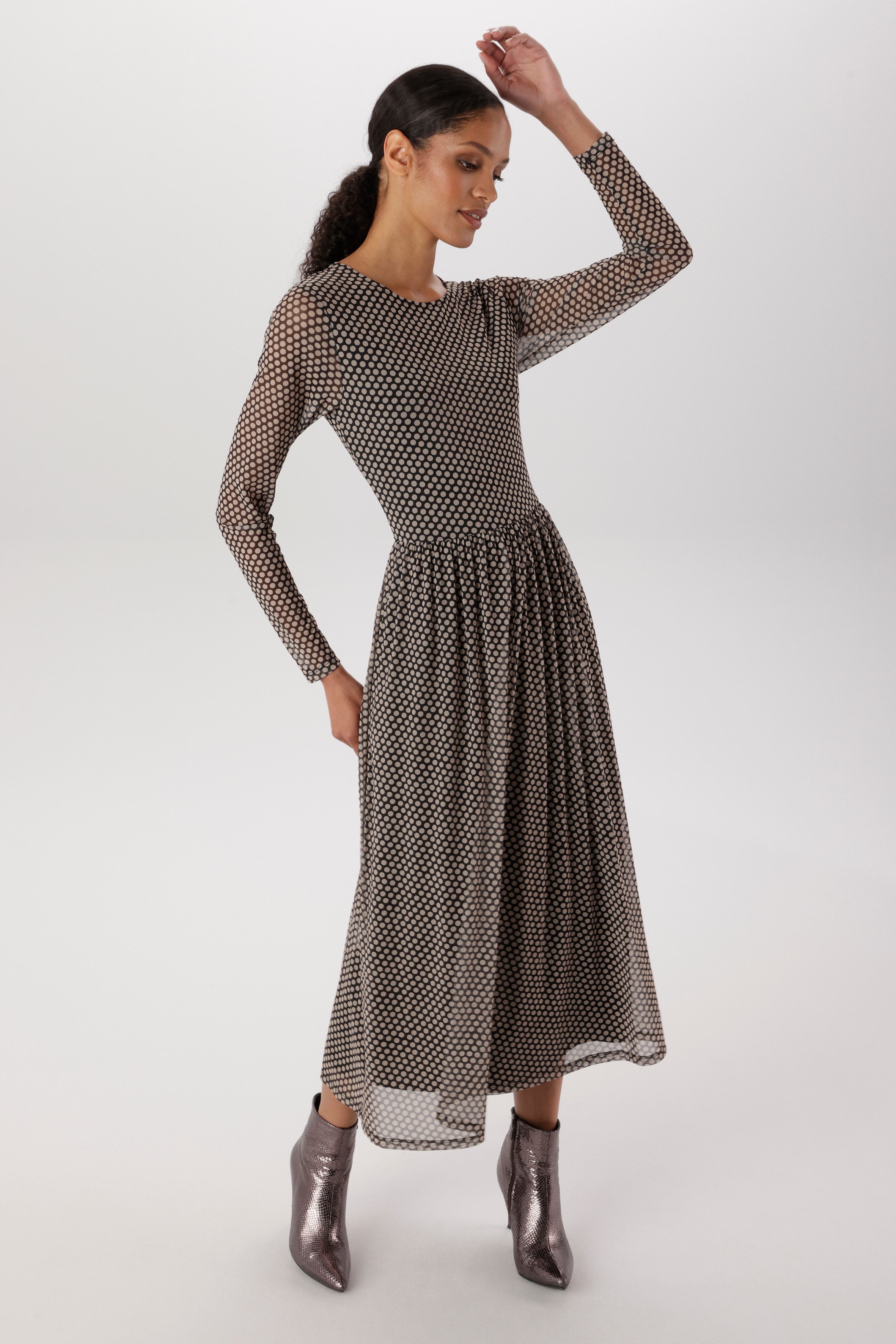 Aniston SELECTED Maxikleid in Mesh-Qualität und Gummizug in der Taille - NEUE KOLLEKTION – Bild 4 von 5