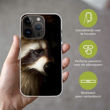 MuchoWow Handyhülle Waschbär - Wilde Tiere - Schwarz, Handyhülle Telefonhülle Apple iPhone 14 Pro