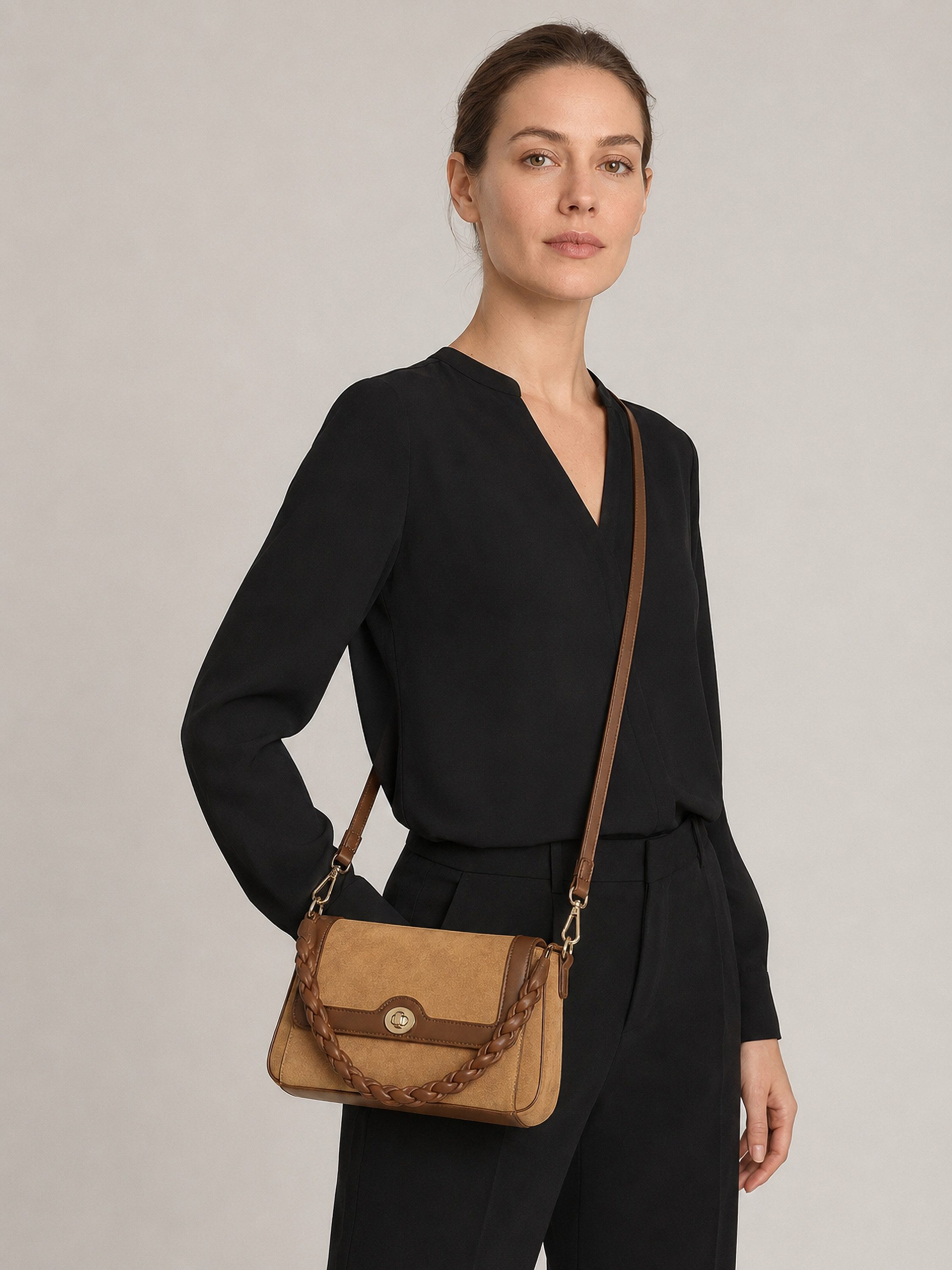 COLLEZIONE ALESSANDRO Schultertasche Brown, mit Flechtung – Bild 2 von 5