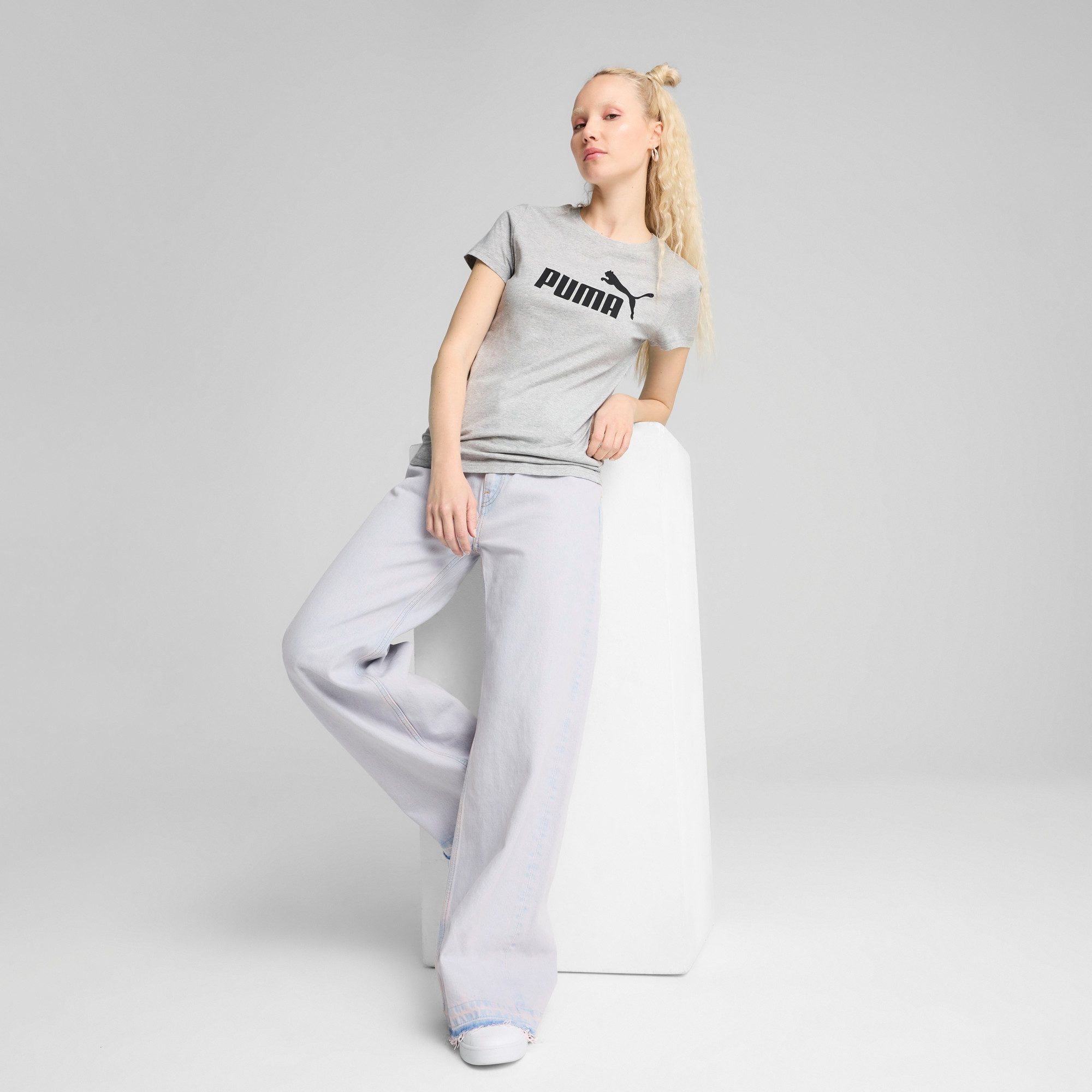 PUMA T-Shirt ESS NO. 1 LOGO TEE reguläre Passform, Kurzarm, für sportlichen Look im Alltag