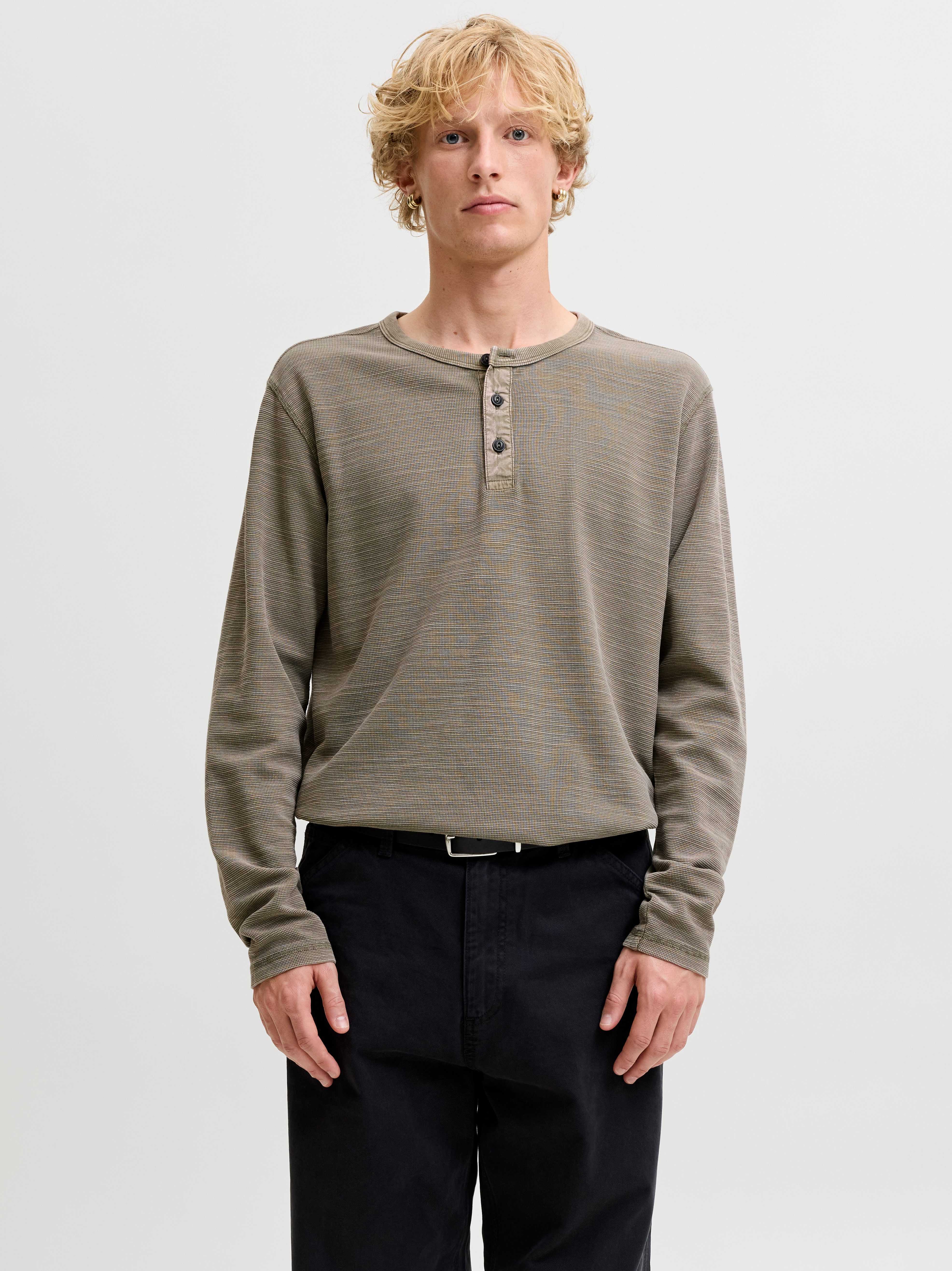 Jack & Jones Langarmshirt JPRBLUAARON LS HENLEY TEE Baumwollmischung, regular fit