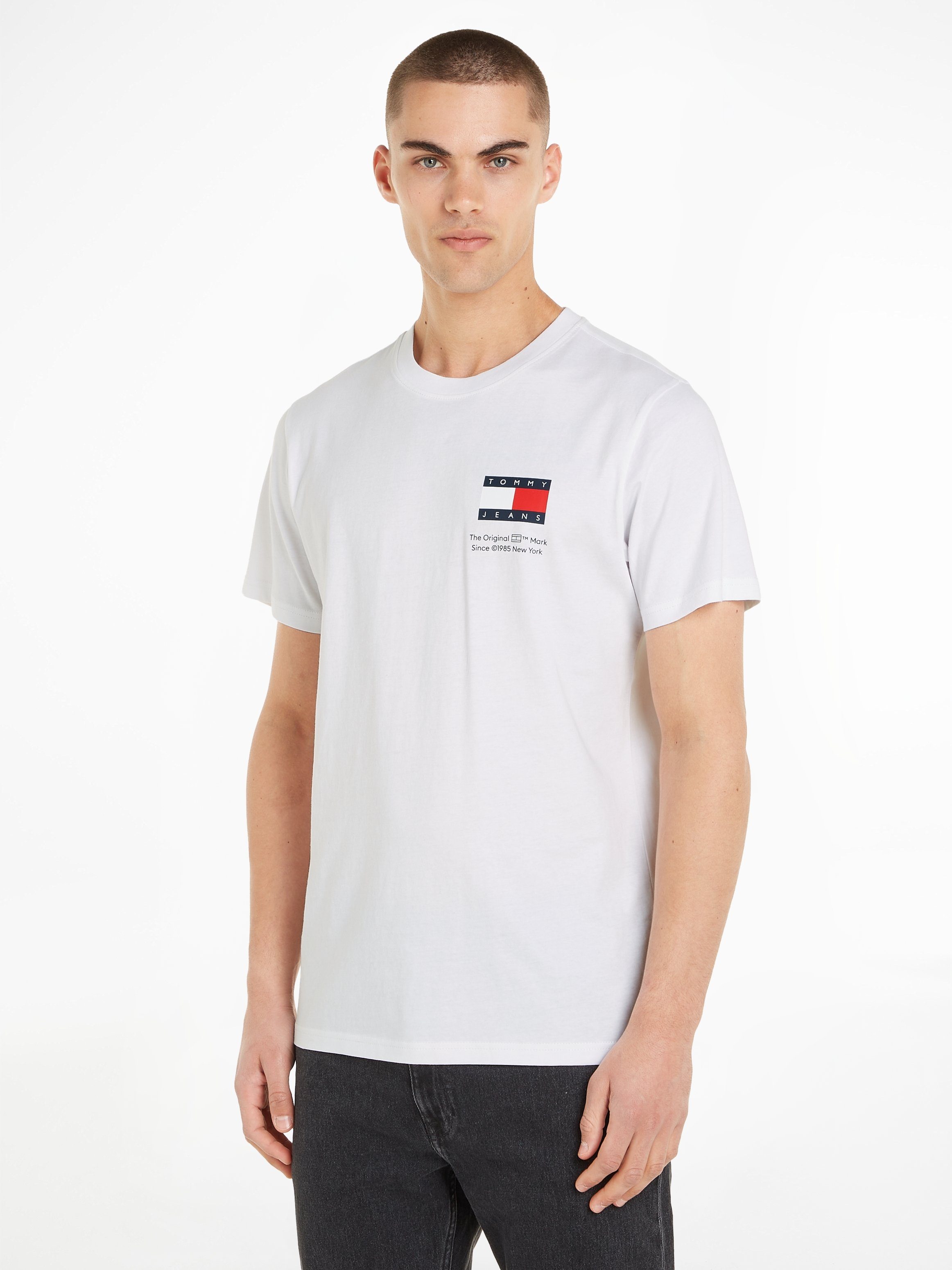 Tommy Jeans Plus T-Shirt TJM SLIM ESSENTIAL FLAG TEE EXT mit Tommy Jeans Logo-Schriftzug White