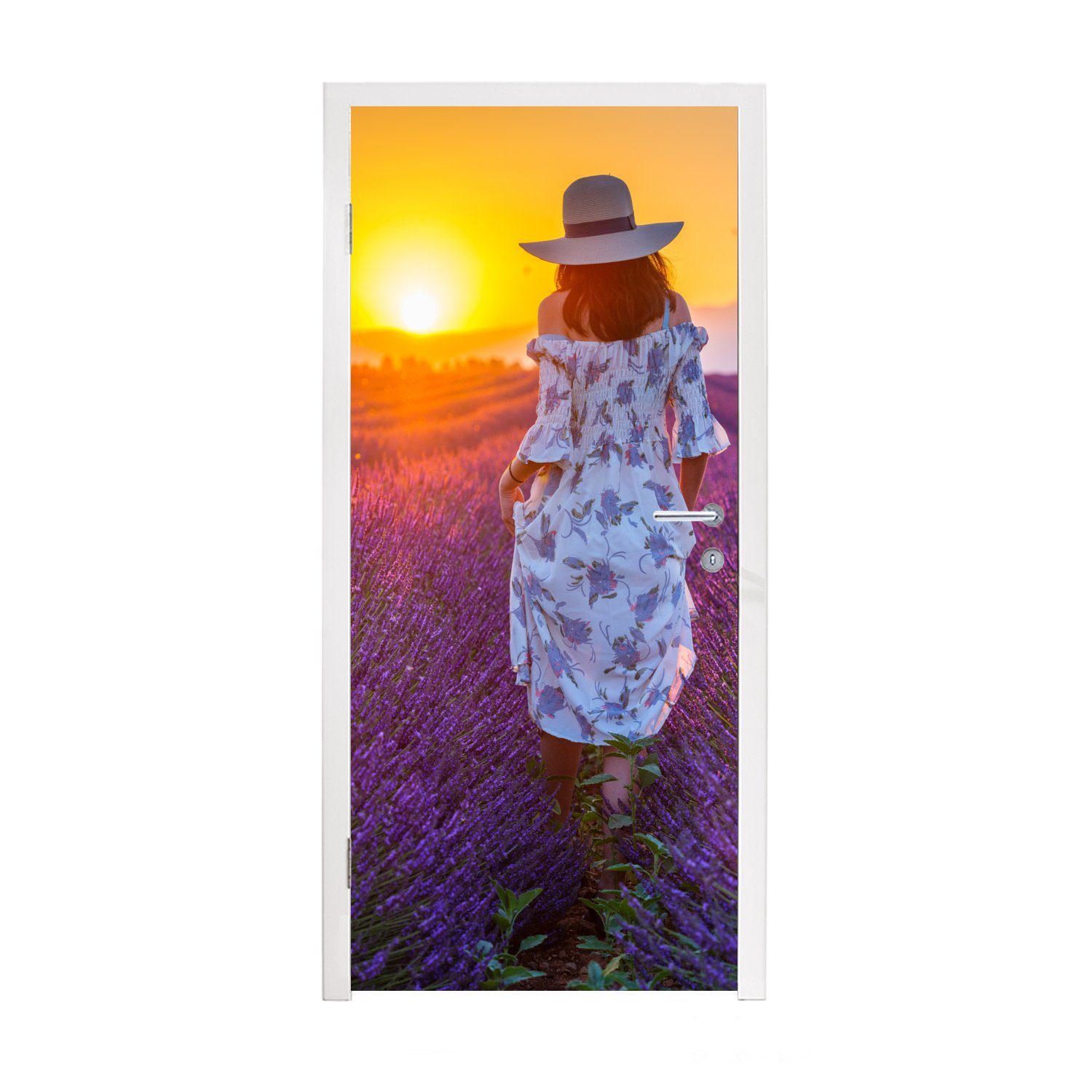 MuchoWow Türtapete Frau - Lavendel - Sonnenuntergang, Matt, bedruckt, (1 St), Fototapete für Tür, Türaufkleber, 75x205 cm