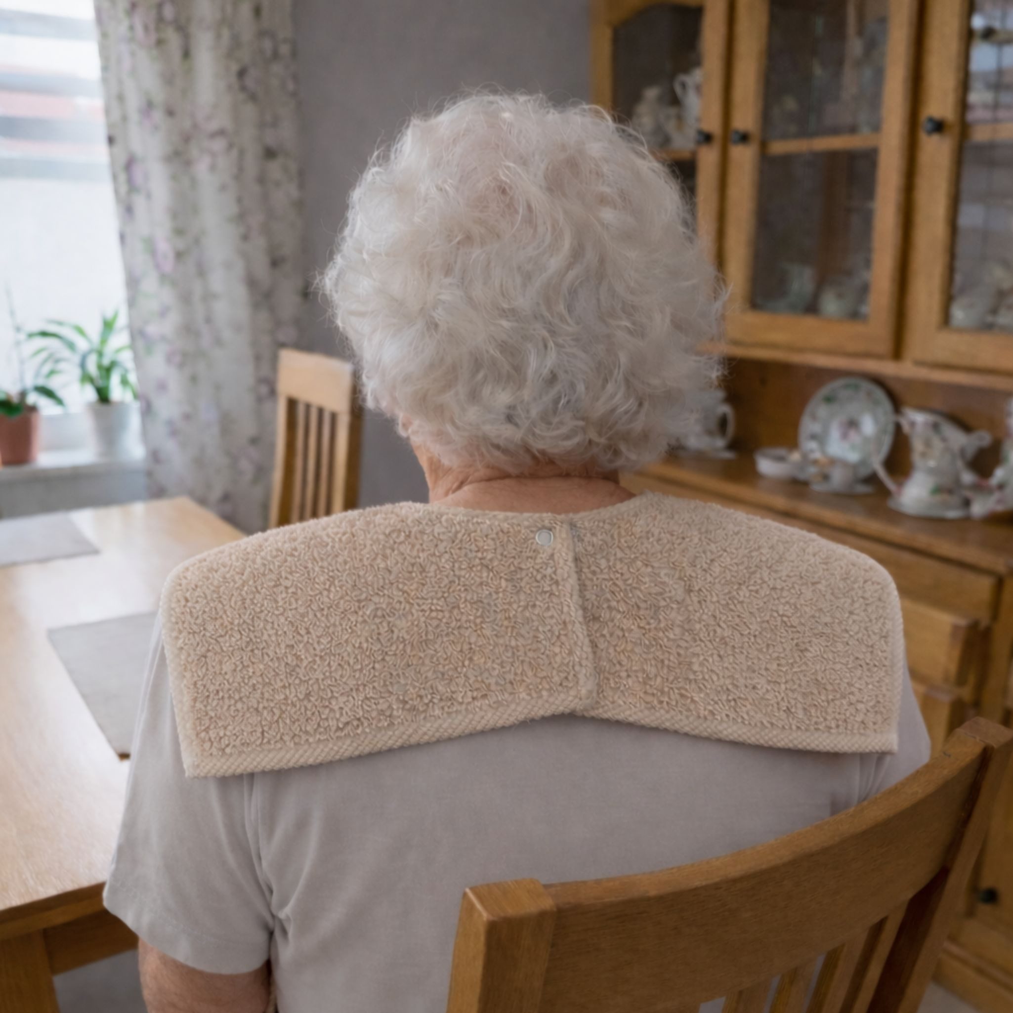 Seniori Lätzchen für Erwachsene 2er Set 50x100 Essschutz Baumwolle, (2 Stück), Beige und Grau