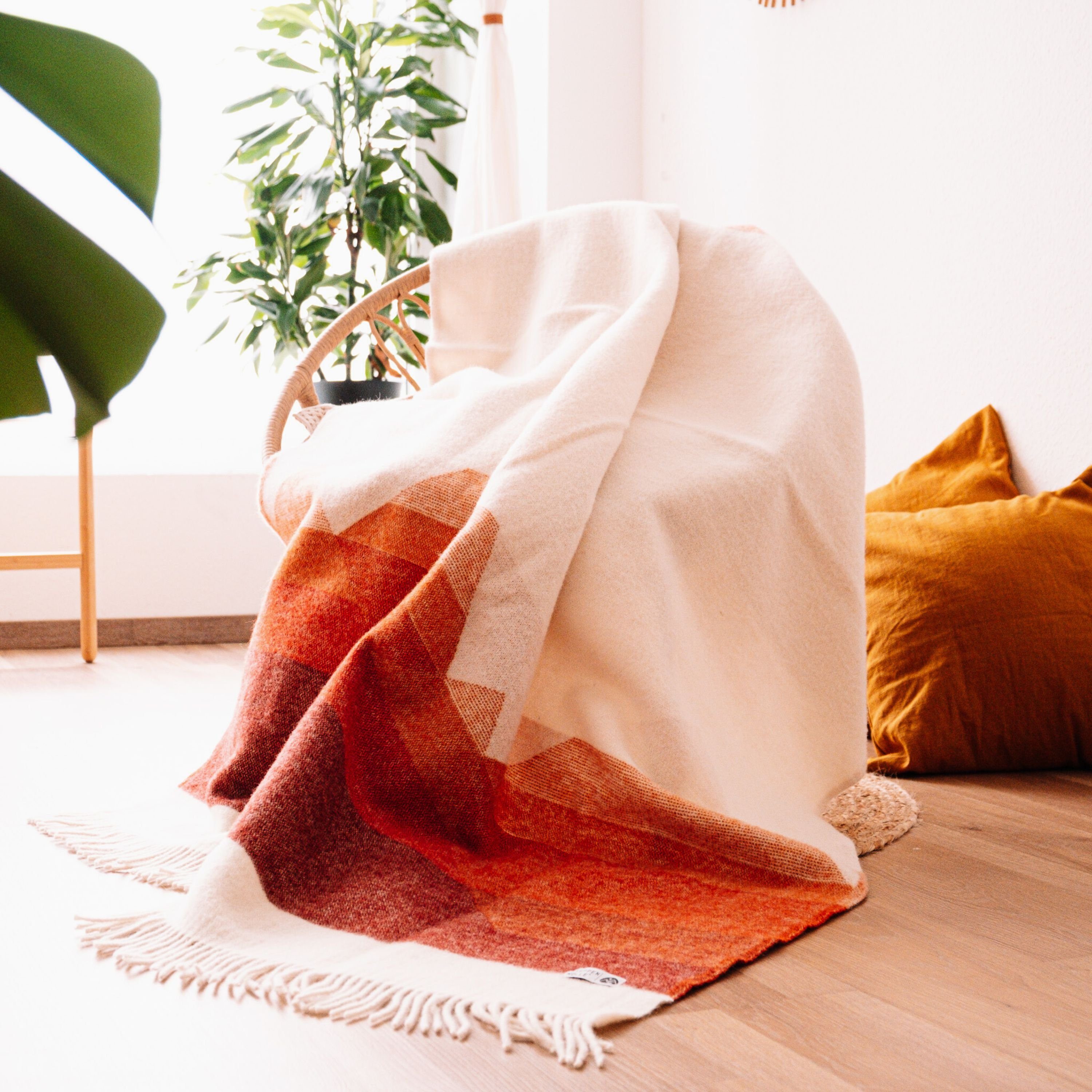 Wohndecke JAVA, Steppenwolle, Nachhaltige Kuscheldecke 130x200cm, Made in EU aus 100% Schurwolle