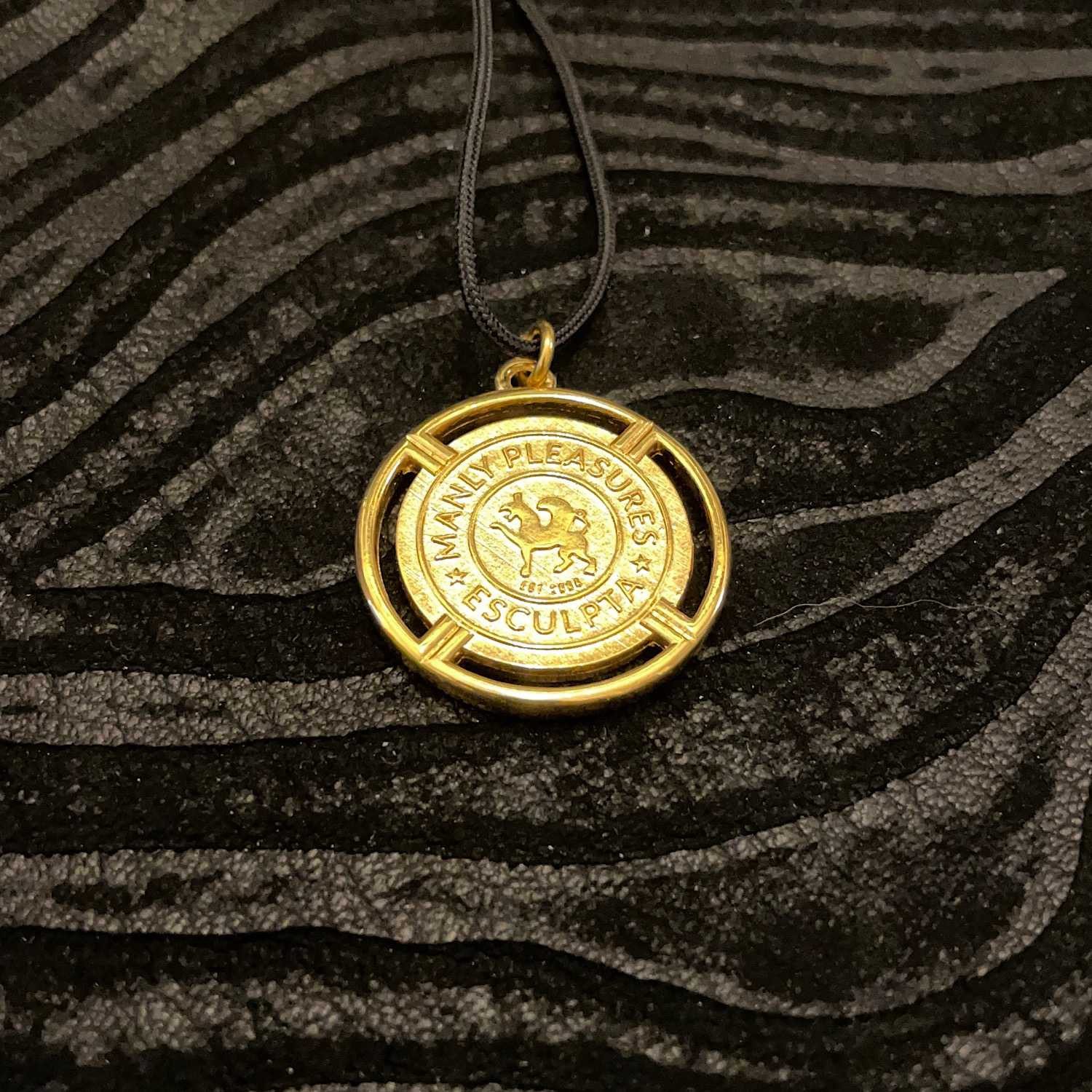 ESCULPTA Goldkette Amulett Labyrinth Anhänger gold