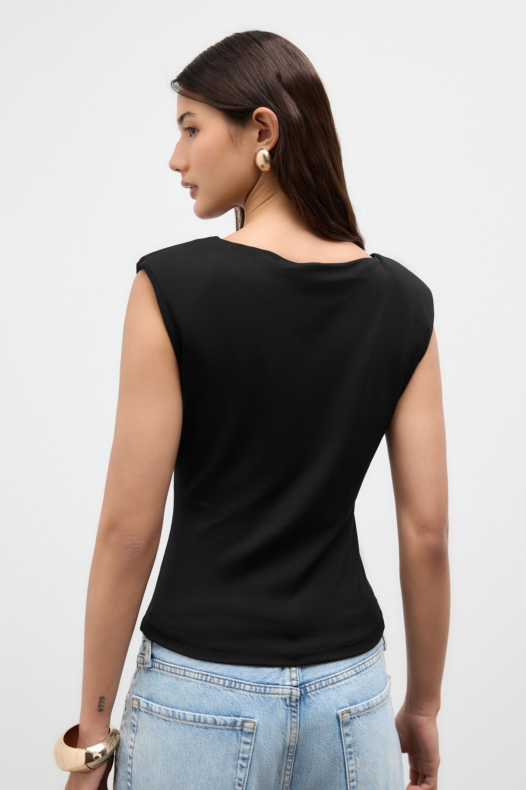 Next Kurzarmbluse Ärmelloses Oberteil mit Schulterpolsterung (1-tlg) günstig online kaufen