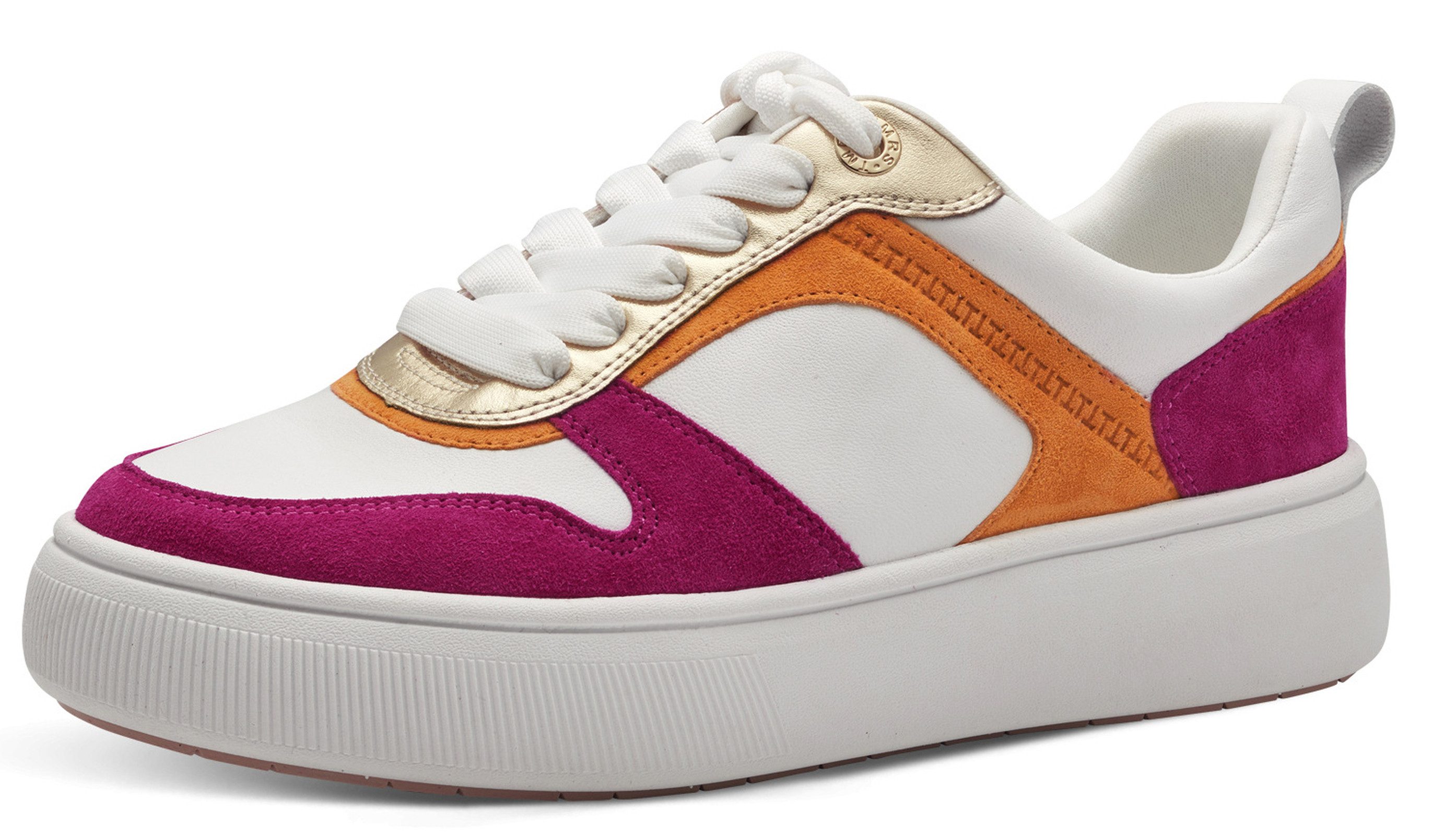 1-23735-42 595 Fuxia Comb Sneaker