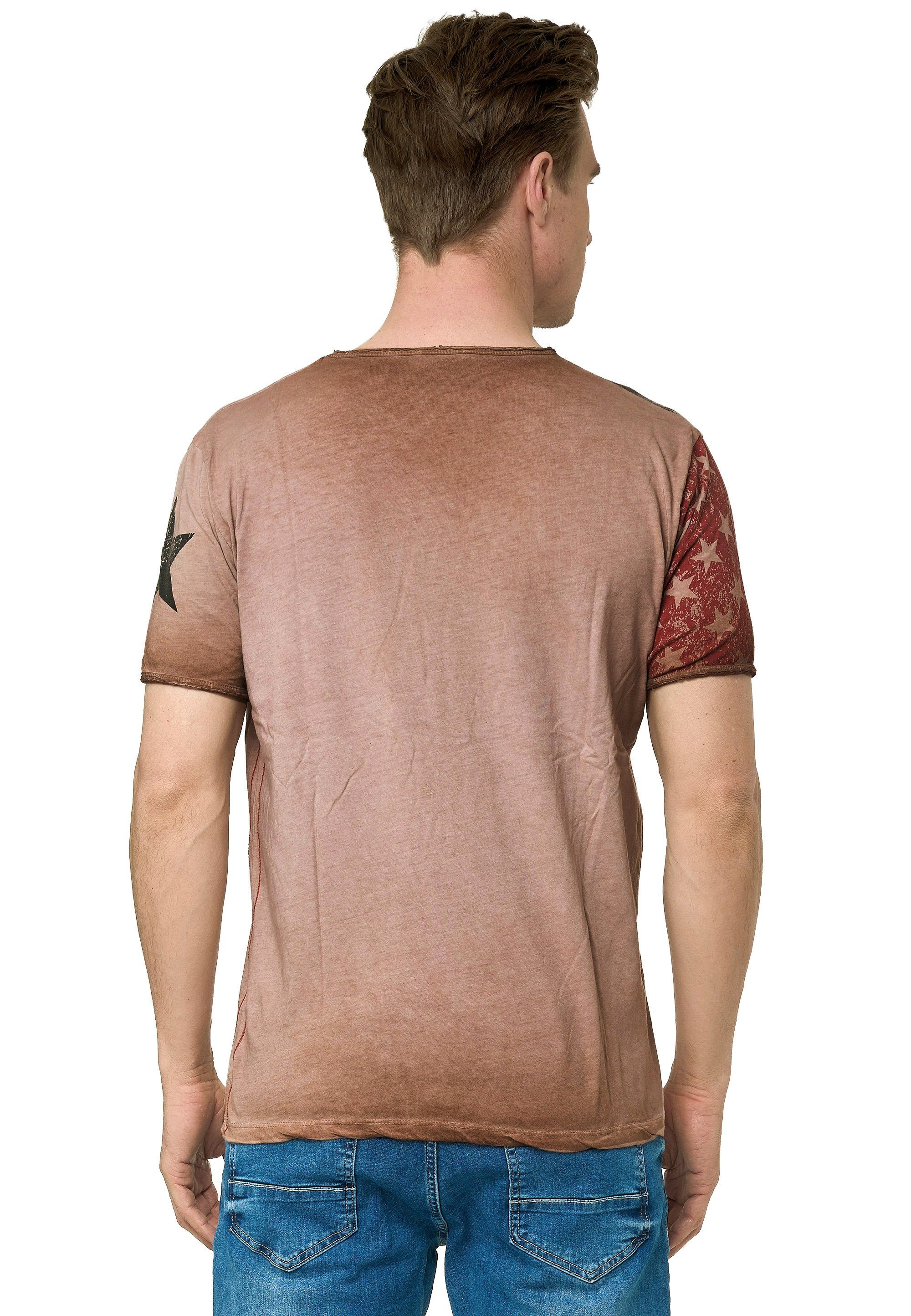 Rusty Neal V-Neck camelfarben mit T-Shirt