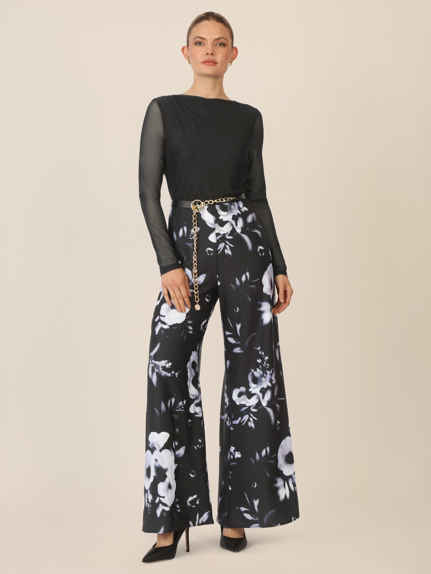 Apart Jumpsuit mit Mesh-Top und floraler Hose