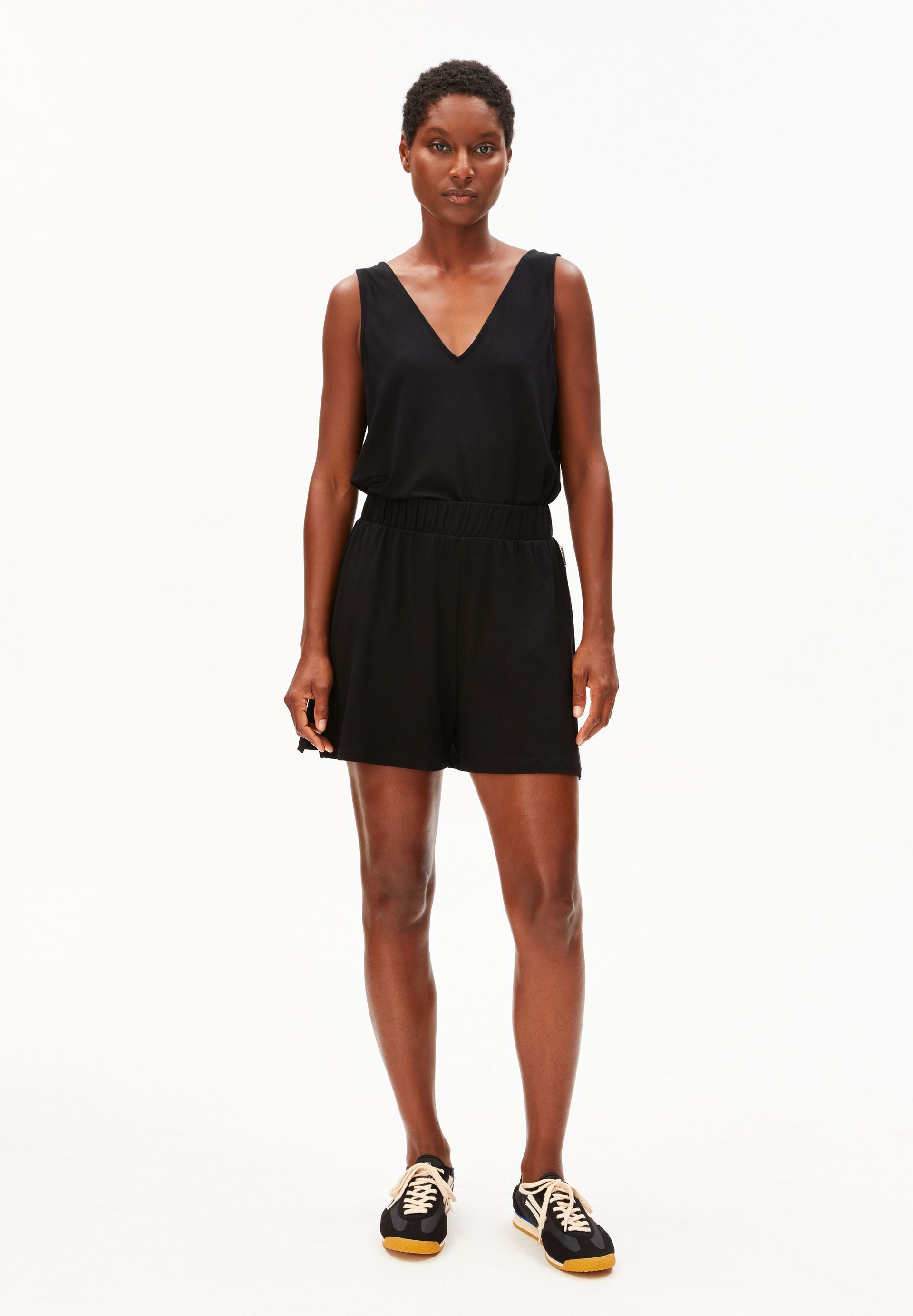 Armedangels Shorts RELAXED JERSEY LENZING™ ECOVERO™ Viskose Mix (Oversized Fit)