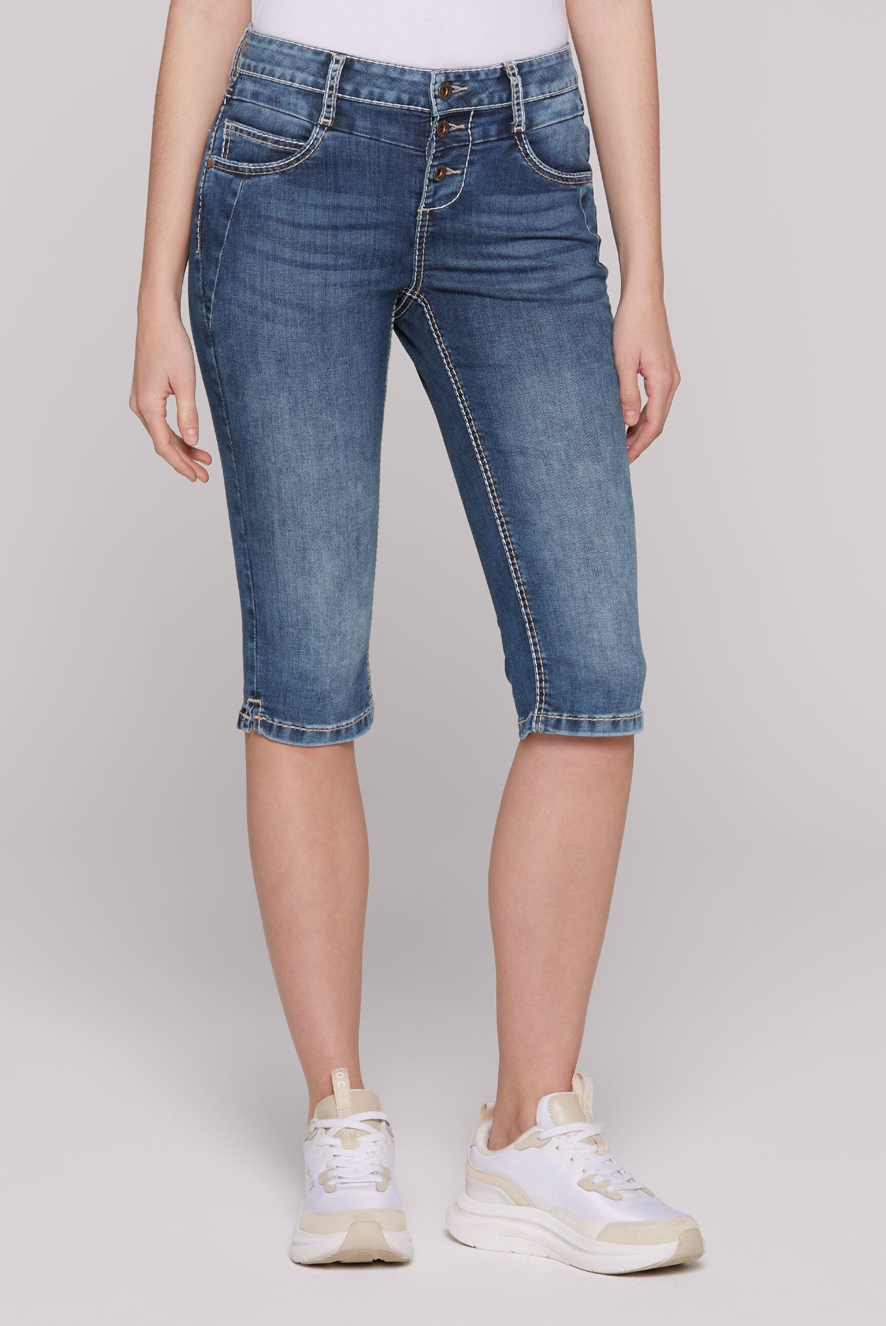 SOCCX Jeansshorts mit Schlitz am Saum