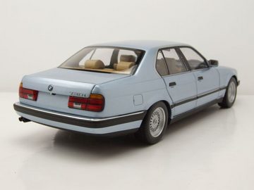 Minichamps Modellauto BMW 7er 730I E32 1986 hellblau metallic Modellauto 1:18 Minichamps, Maßstab 1:18