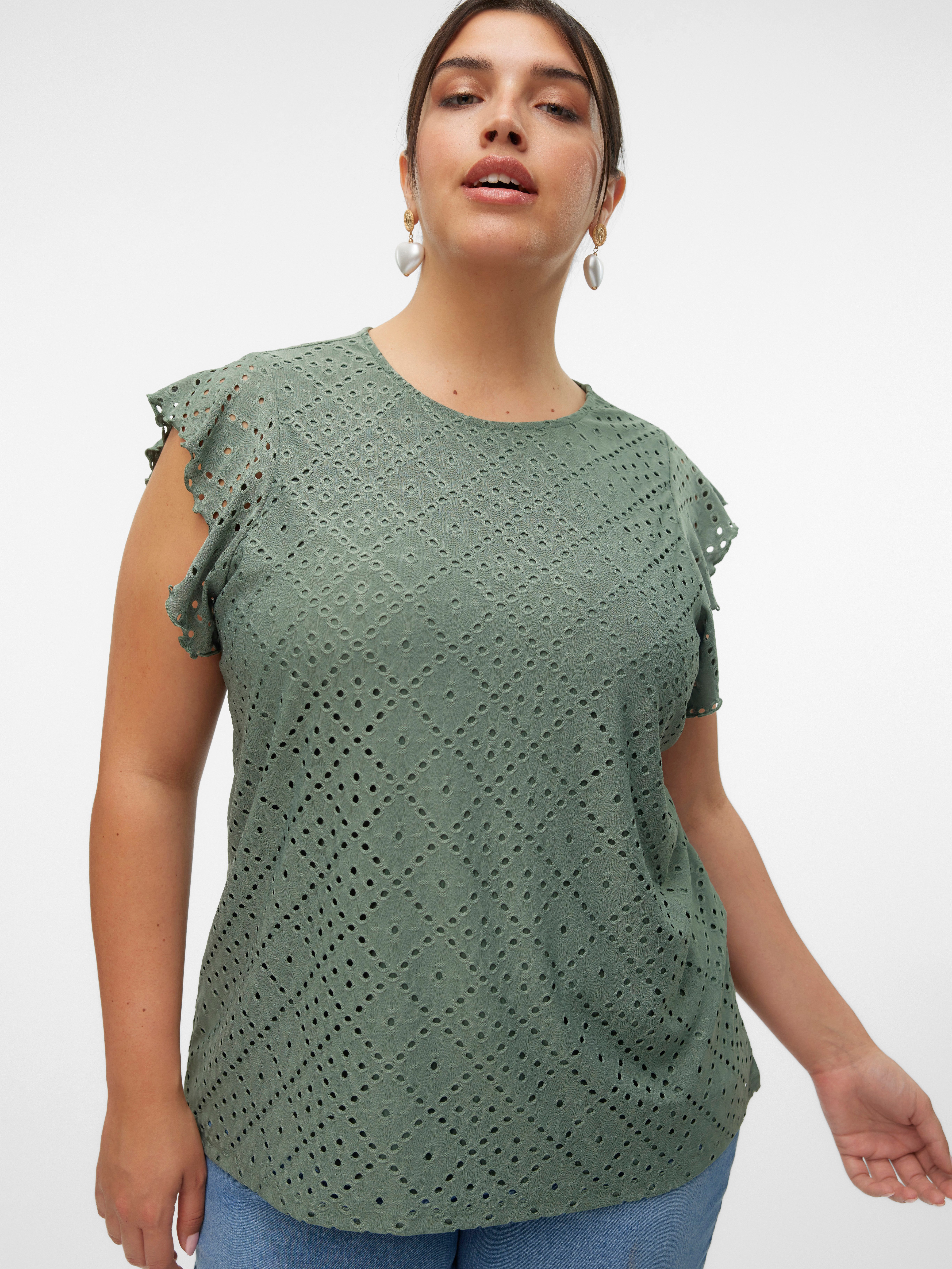 Vero Moda Curve Spitzenshirt VMCTASSA SL FRILL TOP NOOS CUR Materialmix, loose fit