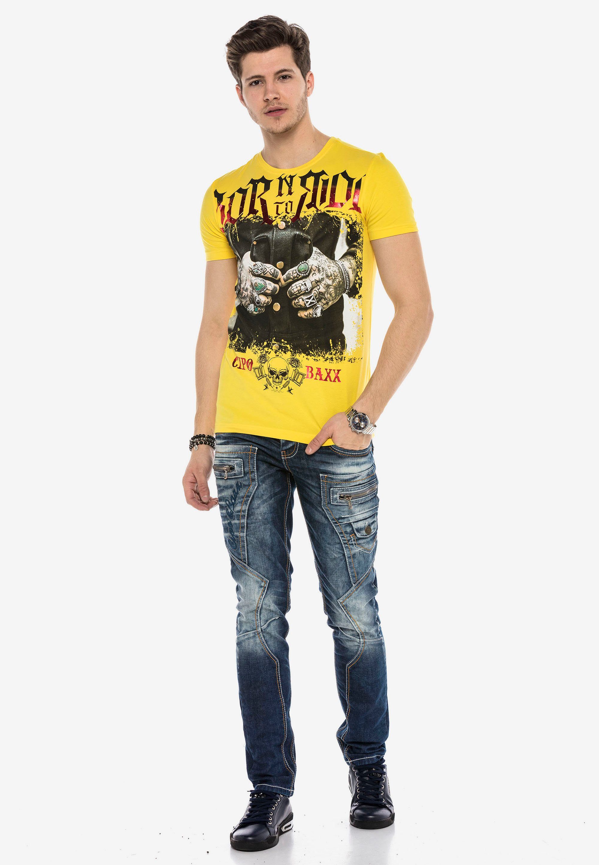 T-Shirt & gelb stylischem Baxx mit Cipo Grafikprint