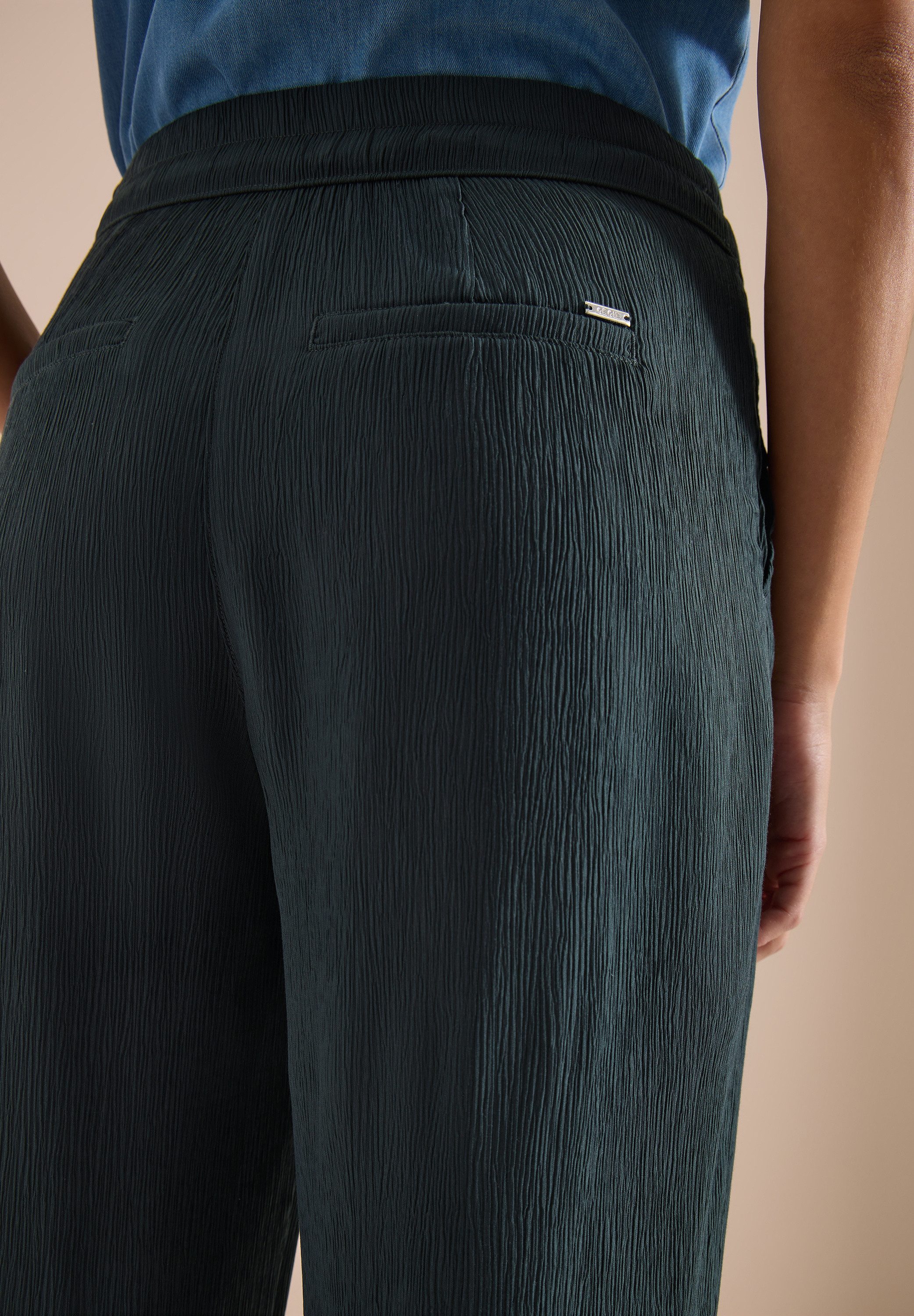CECIL Stoffhose Style Neele Sommerhose in Struktur-Optik – Bild 4 von 5