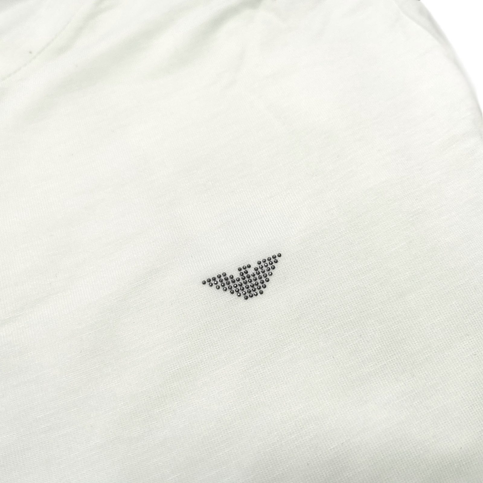 Emporio Armani T-Shirt T-Shirt mit einem Logo aus Strasssteinchen günstig online kaufen