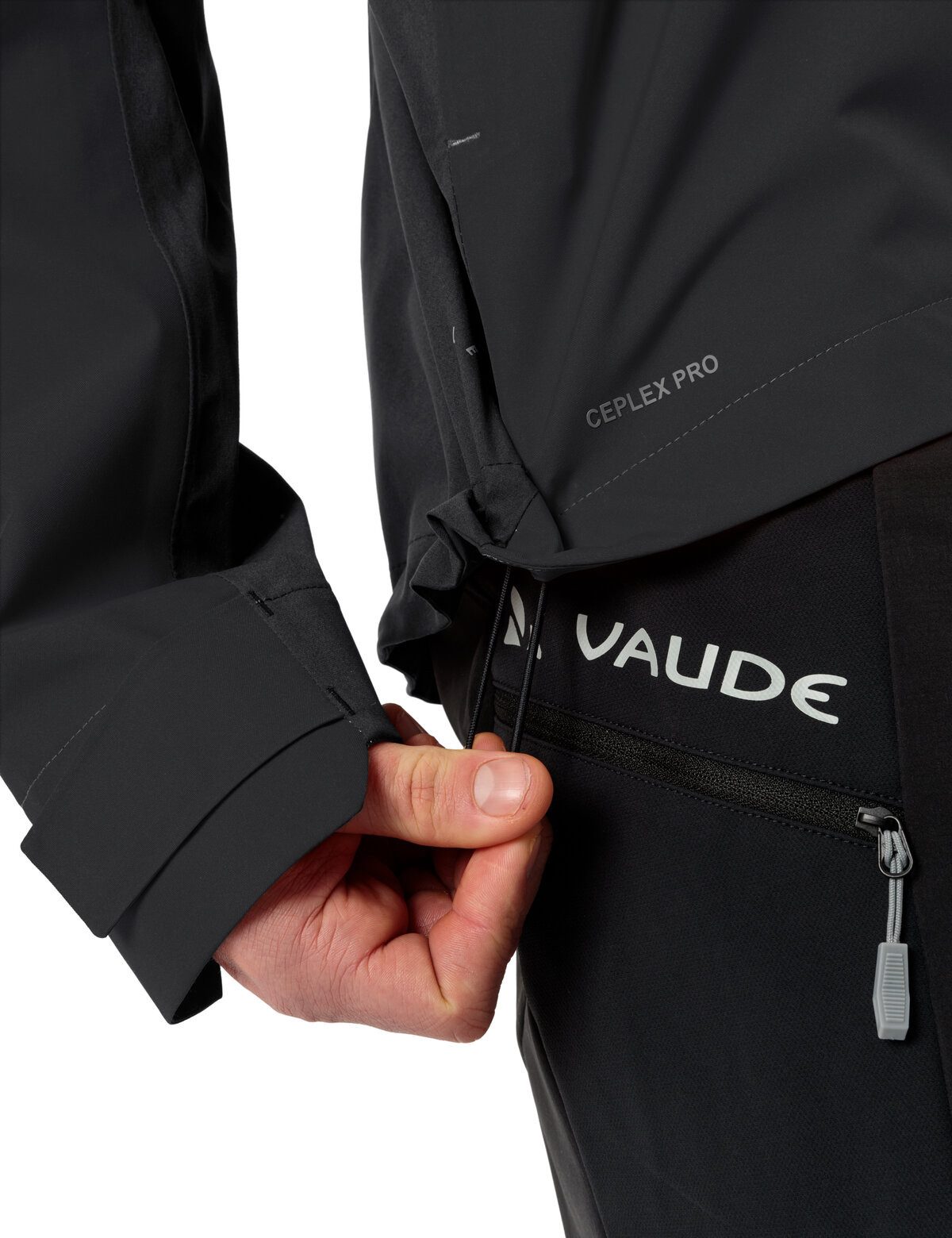 VAUDE Fahrradjacke MEN'S MOAB PRO RAIN JACKET mit Unterarm-Belüftung, winddicht, atmungsaktiv, wasserdicht – Bild 4 von 5