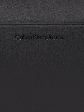 Calvin Klein Jeans Umhängetasche SCULPTED EW FLAP CONV25 MONO, mit großflächigem Markenlogo vorne