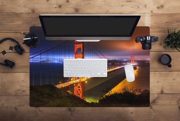 MuchoWow Gaming Mauspad Die Golden Gate Bridge bei Nacht beleuchtet (1-St), Büro für Tastatur und Maus, Mousepad Gaming, 90x60 cm, XXL, Großes