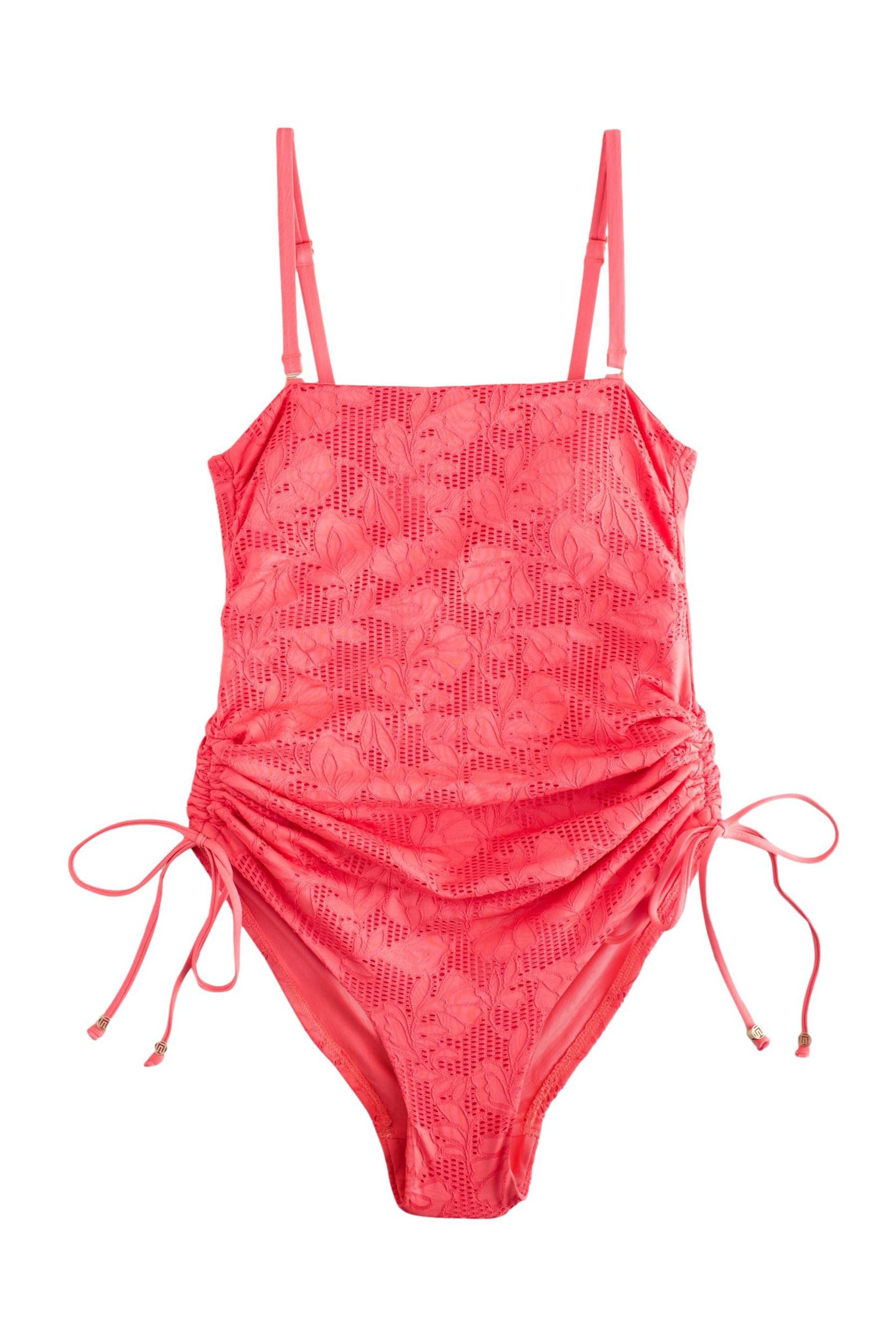 Next Badeanzug Bauchformender Bandeau-Badeanzug mit Beinrüschen (1-St)