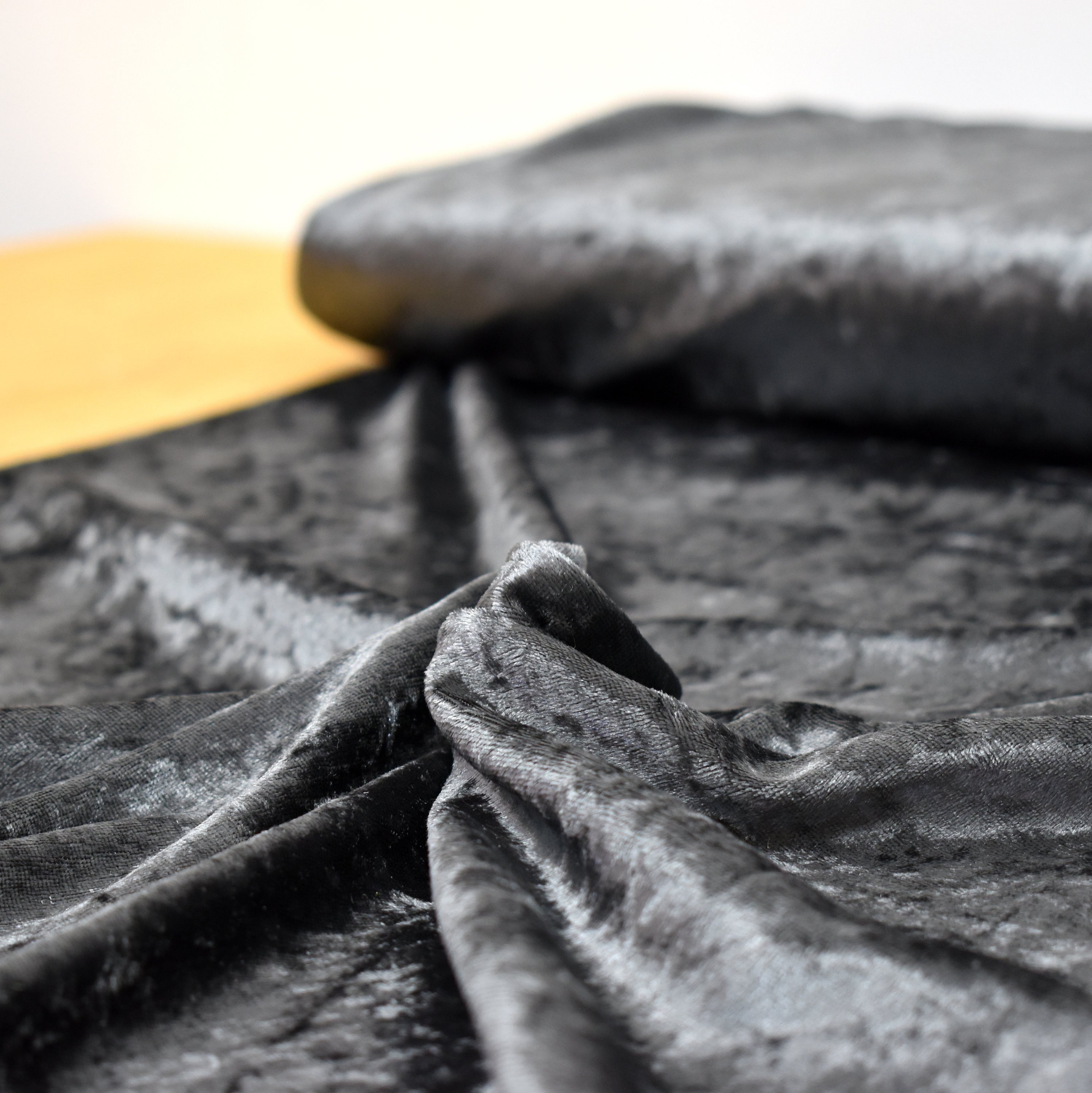 MAGAM-Stoffe Stoff "Katharina", Pannesamt glänzender Samt Kleidung Kissen M günstig online kaufen