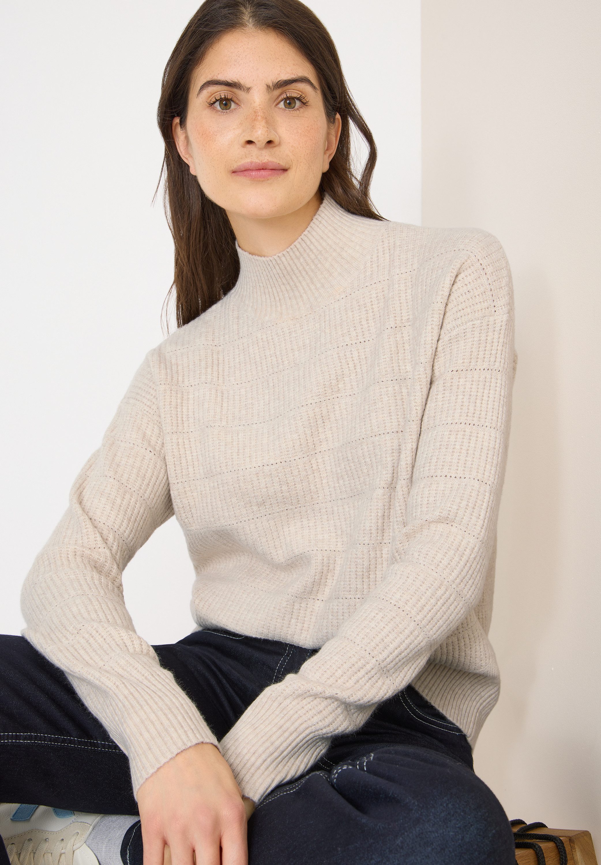 CECIL Stehkragenpullover mit Stehkragen und Loch-Design