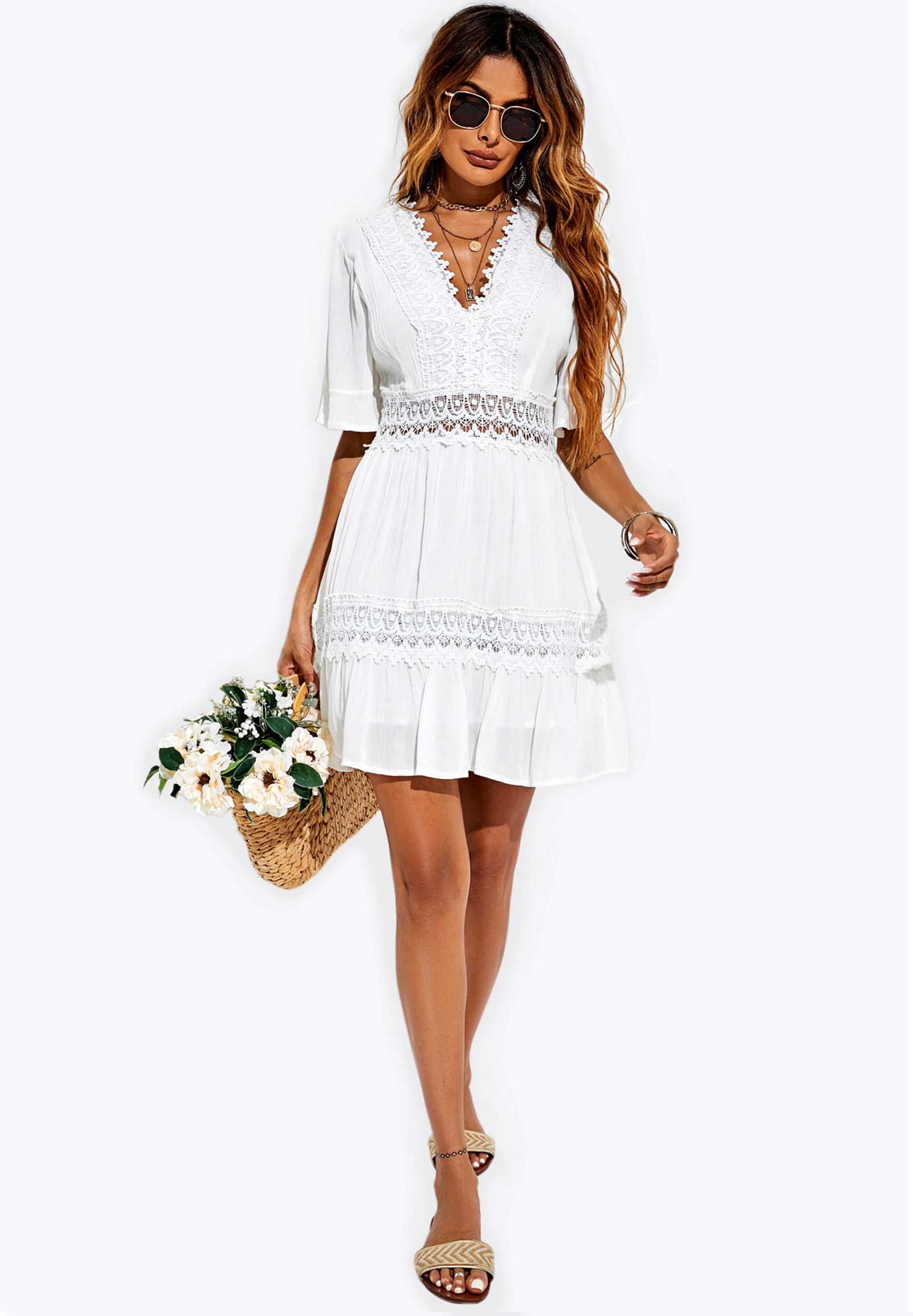 FS Collection Minikleid Damen Minikleid aus Baumwolle mit V-Ausschnitt und Spitzendetails (XS (EU:36 / UK:8) · S (EU:38 / UK:10) · M (EU:40 / UK:12) · L (EU:42 / UK:14) · XL (EU:44 / UK:16), 5 Farben : Schwarz, Elfenbeinweiß, Hellblau, Salbeigrün und Flieder) 100 % Baumwolle – weich, atmungsaktiv und angenehm auf der Haut