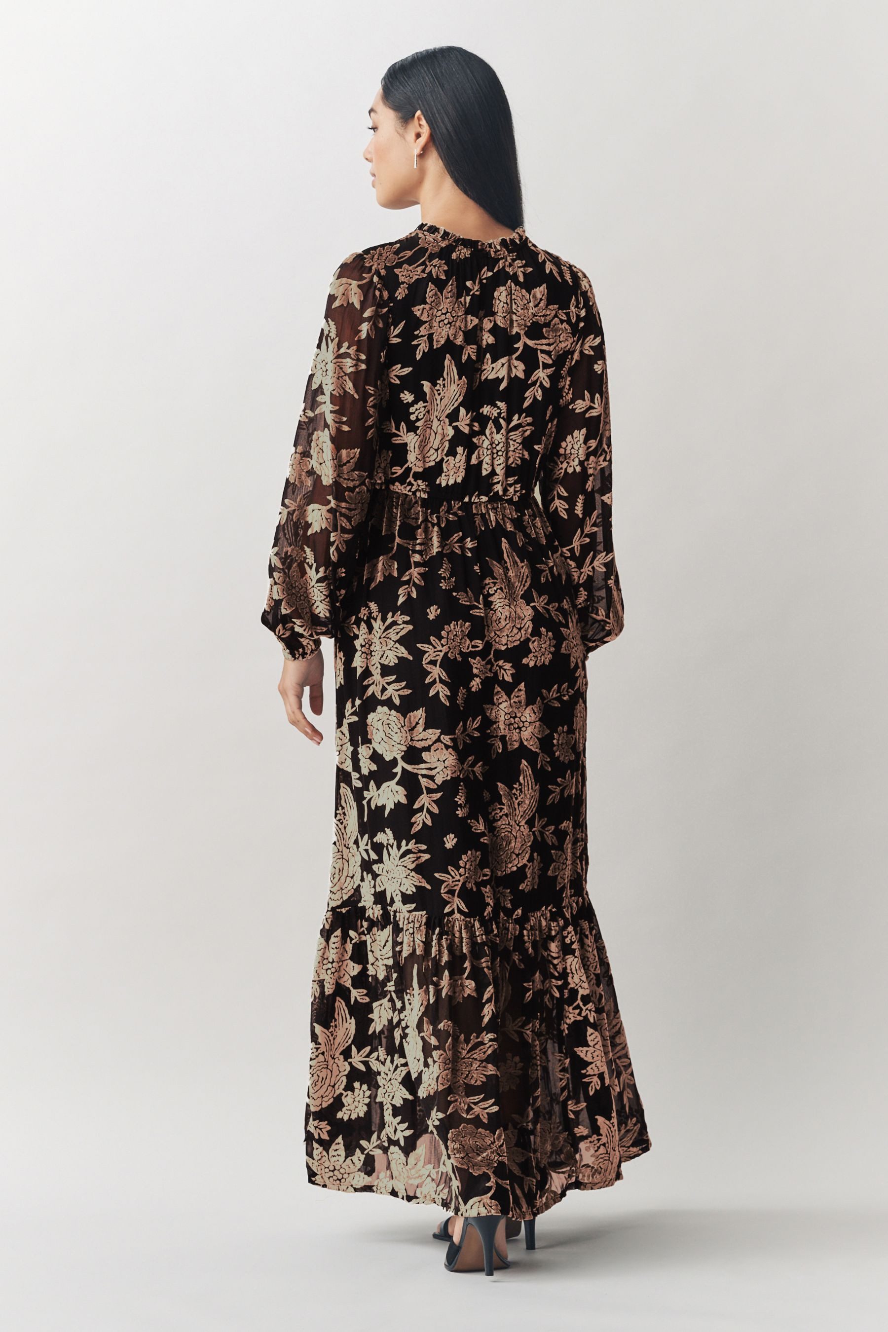 LAURA ASHLEY Samtkleid Laura Ashley Devore Samt-Maxikleid (1-tlg) günstig online kaufen