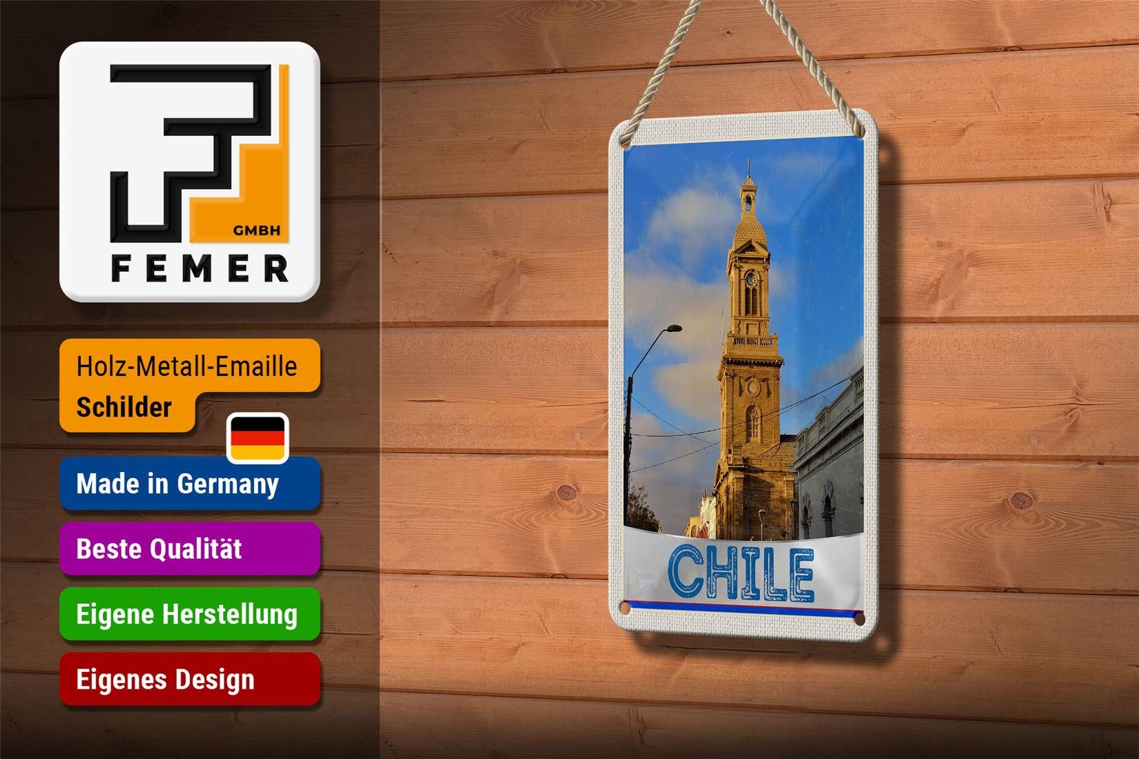 Femer GmbH Metallschild Reise 12x18cm Chile Stadt Architektur Europa Schild, (1 St), gewölbte Oberfläche, abgerundete Ecken, umgeschlagene Kanten