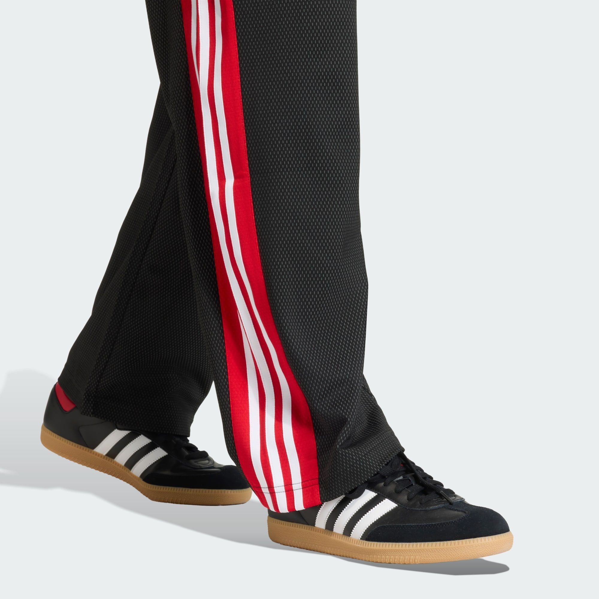adidas Originals Jogginghose MESH-TRAININGSHOSE, LOCKER GESCHNITTEN (1-tlg)