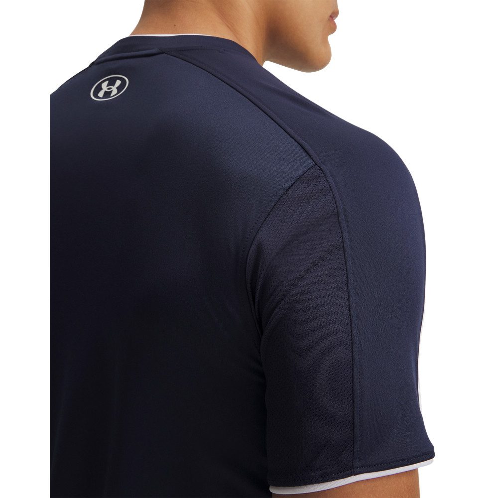 Under Armour® Trainingsshirt UA M CHALLENGER TRAIN SS kurze Ärmel, mit atmungsaktiven Mesh-Einsätzen, geruchsregulierend