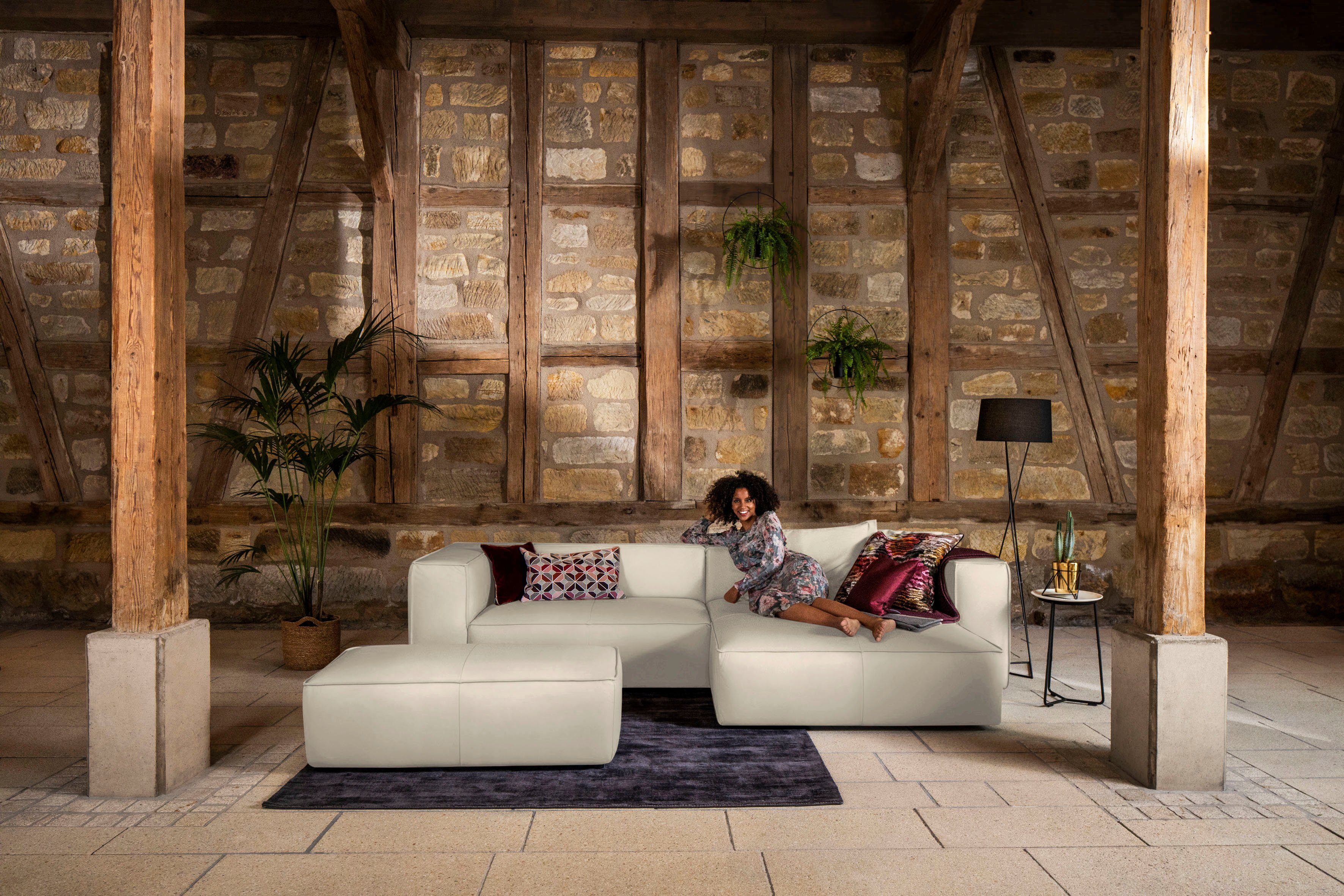 W.SCHILLIG Ecksofa around-the-block, modern und elegant, bequem, L-Form, mit eleganter Biese, mit Federkern