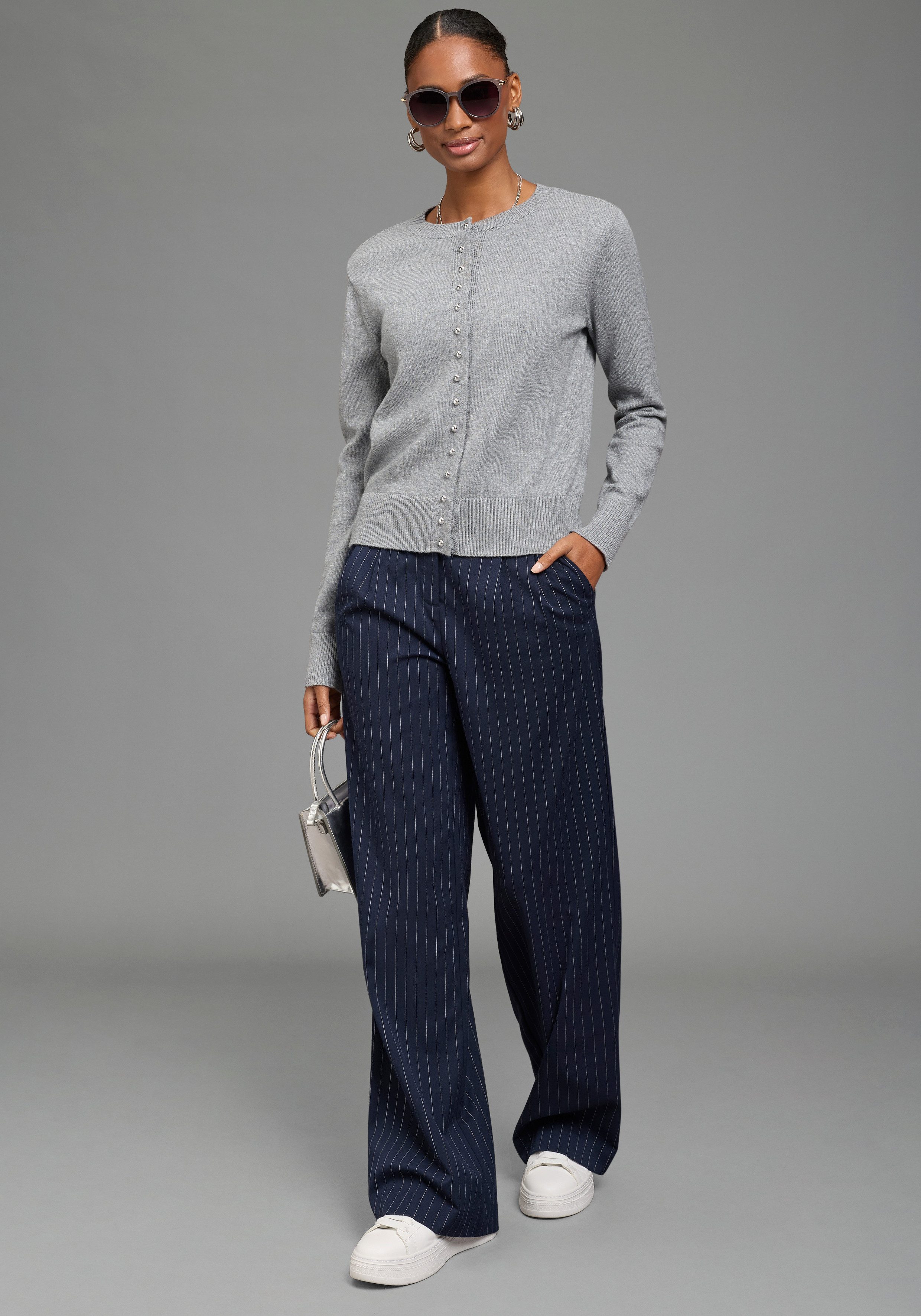 Zum Outfit 11