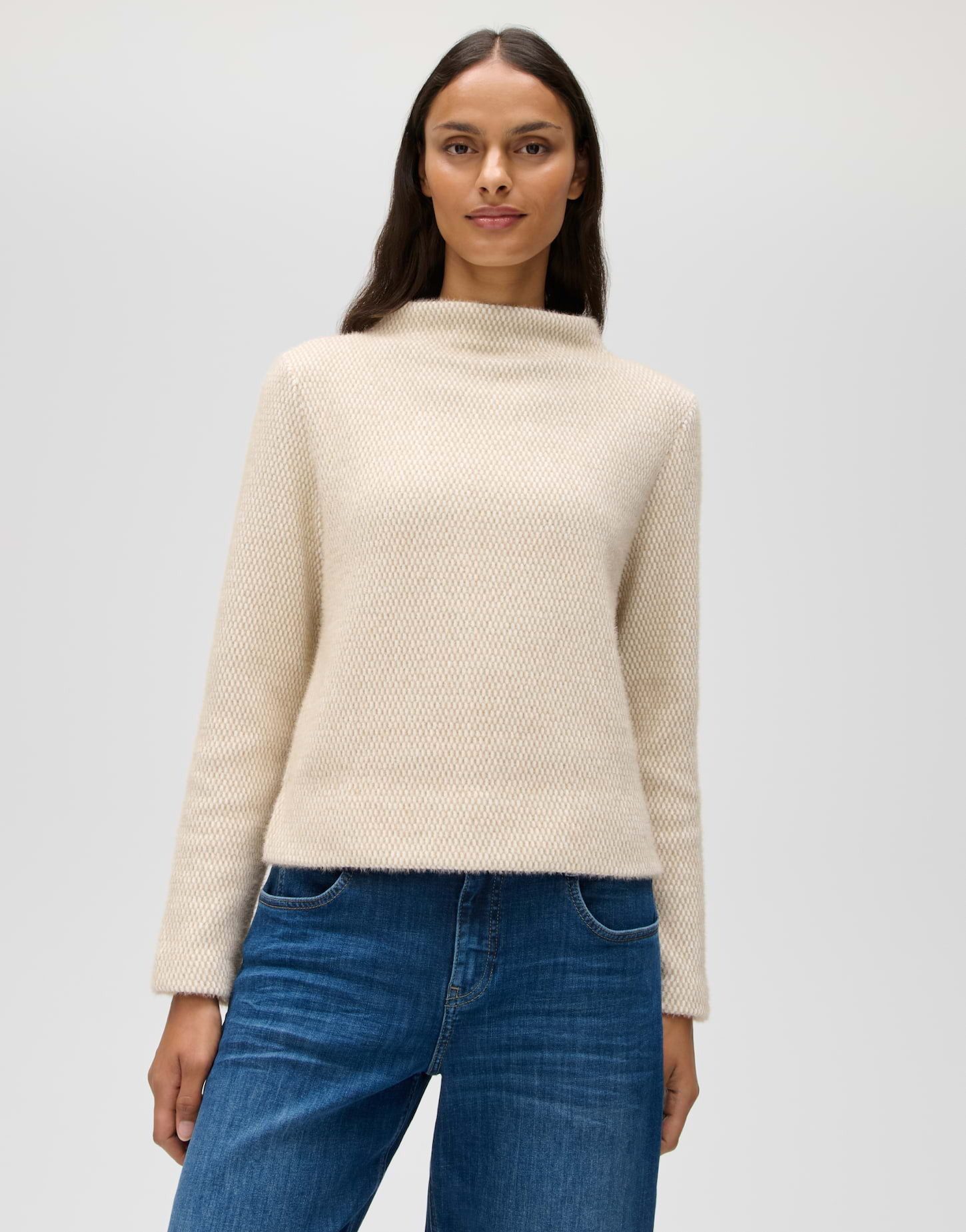 OPUS Sweatshirt Gaki aus Sweatware mit zweifarbiger Struktur Gerader Schnitt mit überschnittener Schulter und zweifarbiger Optik