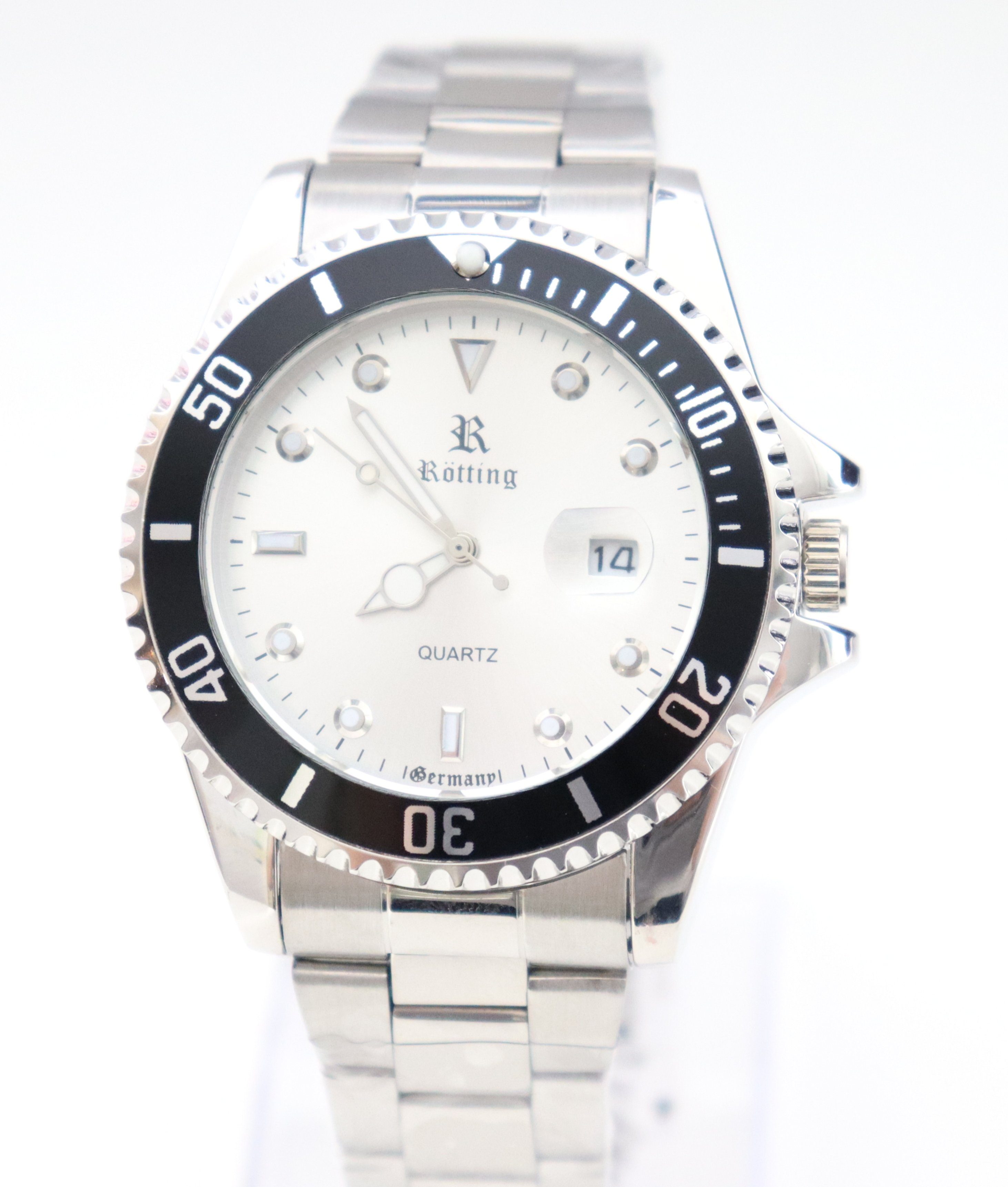 Rötting Design Quarzuhr Herrenuhr Armbanduhr Edelstahl silberfarbenes Ziffernblatt DATUM, Schwarze Lünette drehbar, aus der Collection "Rötting"