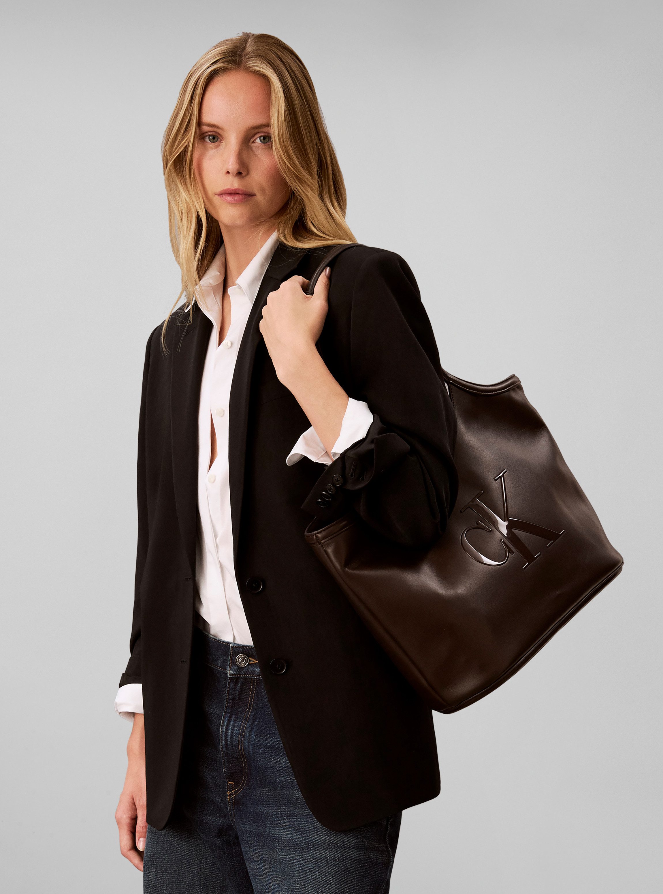 Calvin Klein Tragetasche BOLD CK SHOPPER, Shopper, Damen Umhängetasche, Schultertasche mit plakativem CK-Logo