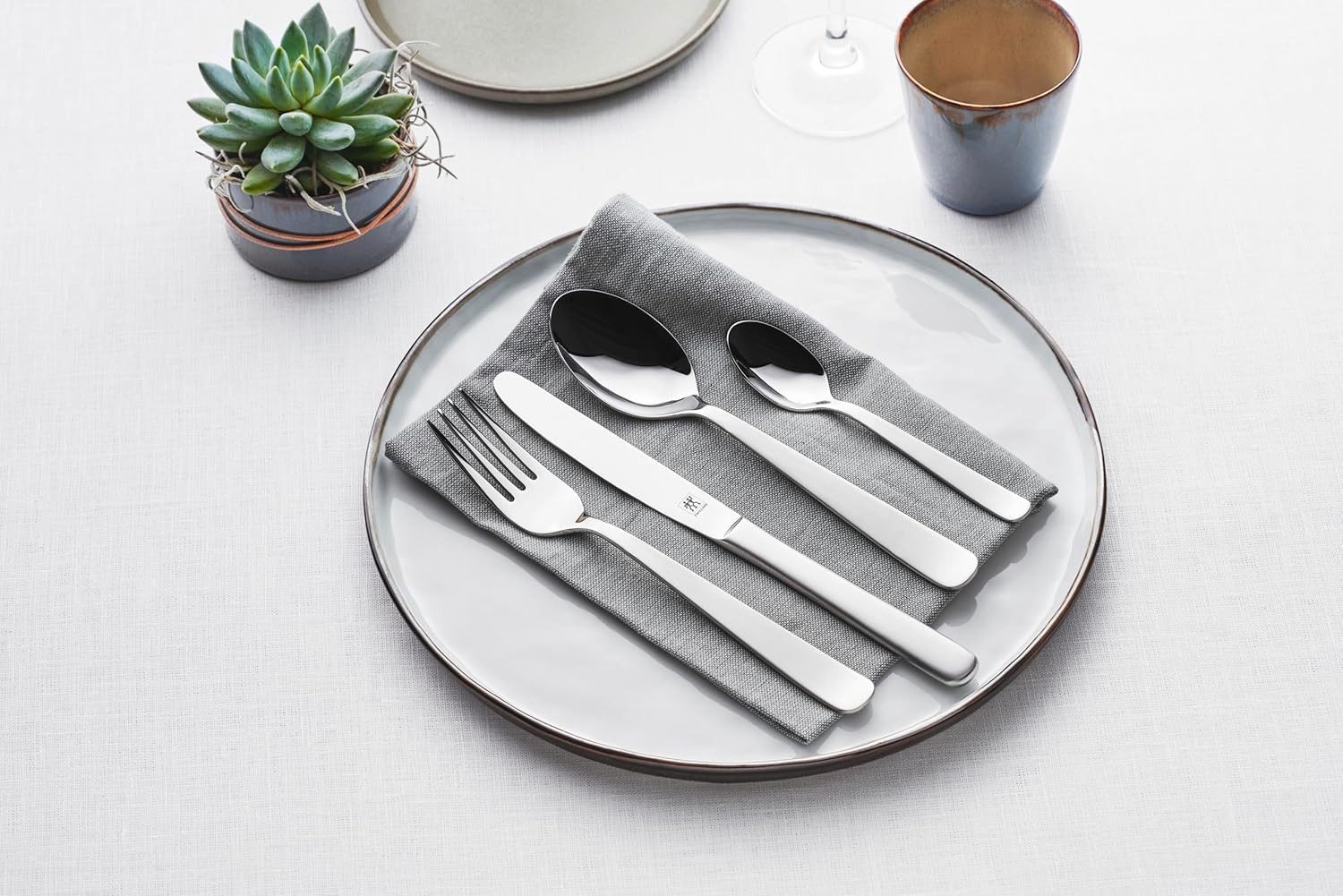 Zwilling Besteck-Set ZWILLING Trend Besteck Set, 30-teilig, Für 6 Personen, 18/10 Edelstahl (30-tlg), Edelstahl