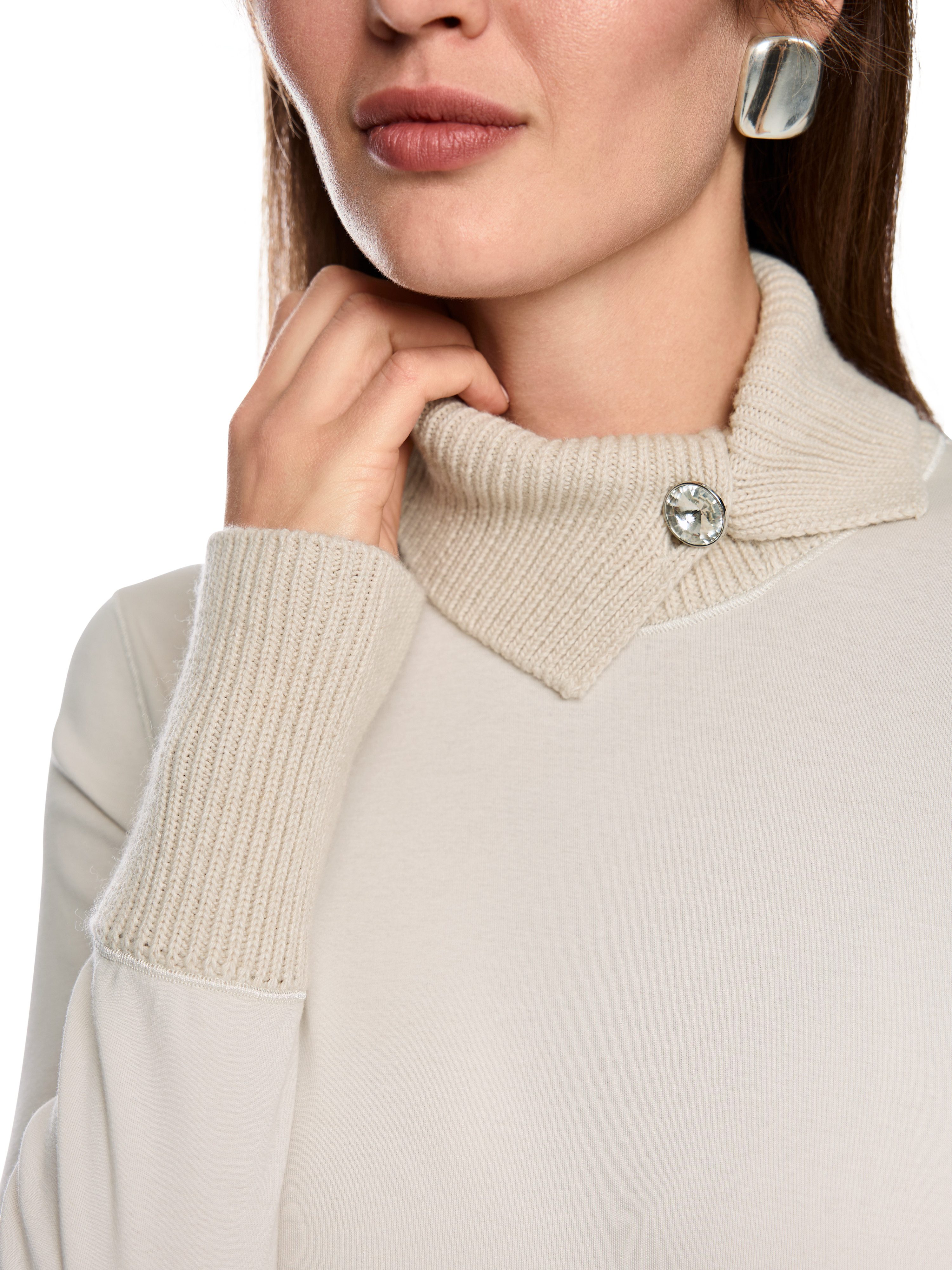 Marc Cain Longsleeve City Tours Premium Damenmode mit gestricktem Kragen, schmale Form