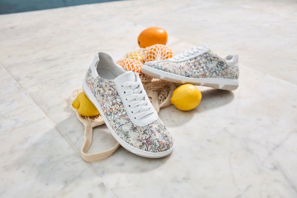 Rieker Sneaker Schnürschuh, Halbschuh, Freizeitsneaker mit floraler Musterung