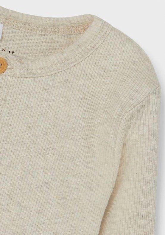 Name It Langarmshirt NMMKAB LS TOP NOOS Im Henley-Stil - mit kurzer Knopfleise, normal geschnitten – Bild 4 von 5