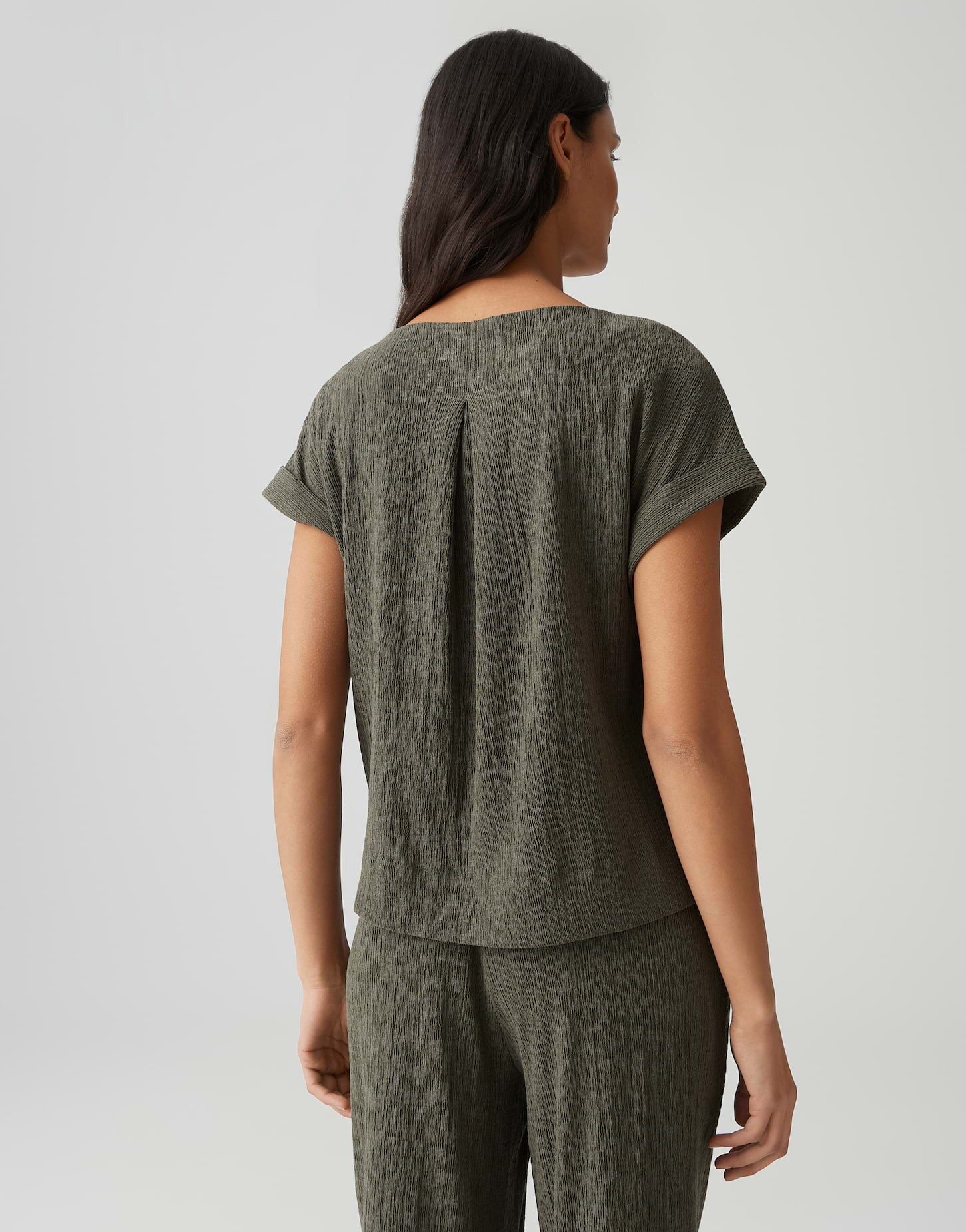 OPUS Kurzarmshirt Sikuro aus weichem Jersey mit Crinkle Effekt Der Aufschlag am Ärmel sorgt für eine entspannte Note